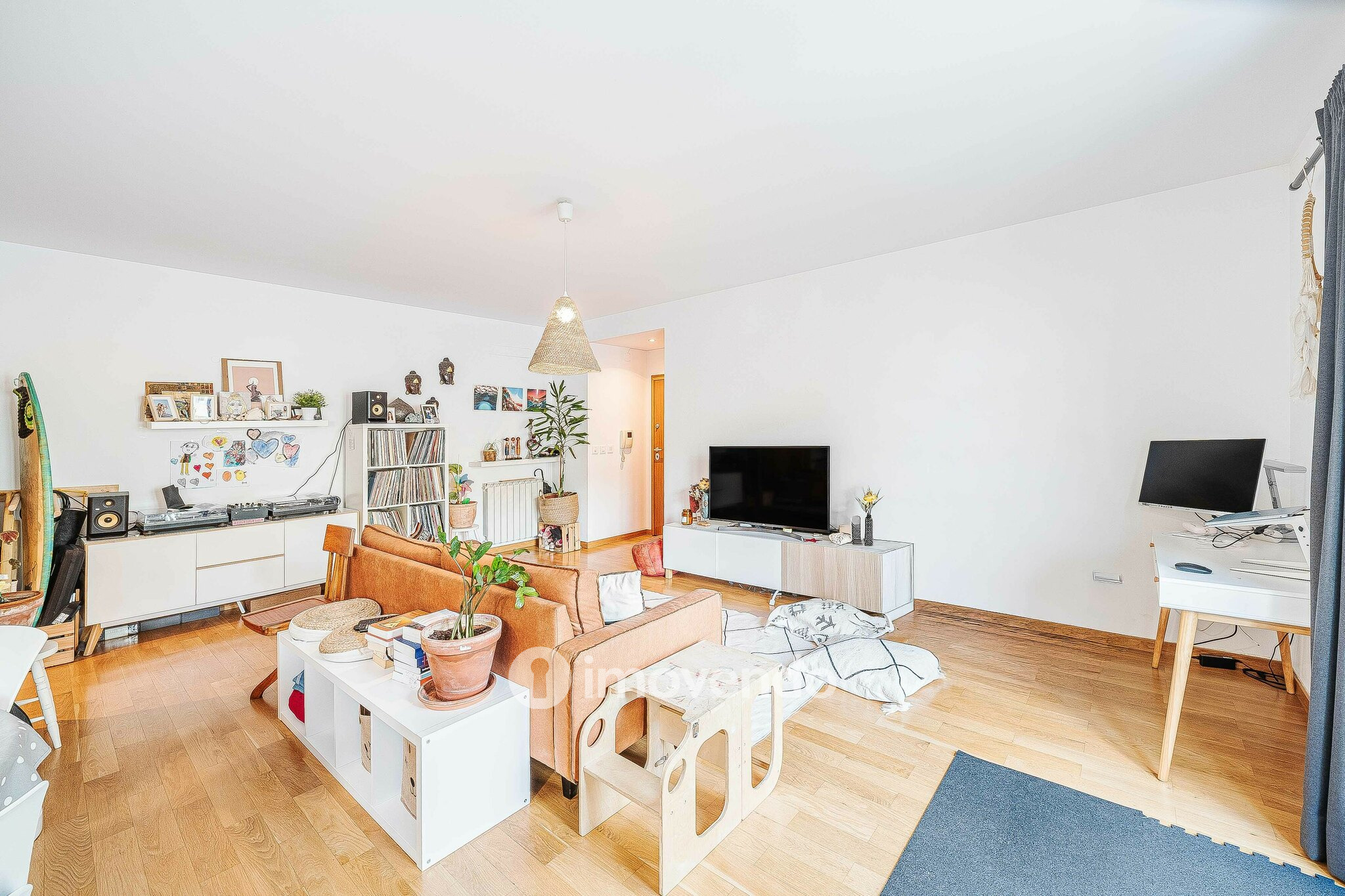 Apartamento T2 exclusivo, com estacionamento, no Parque das Nações