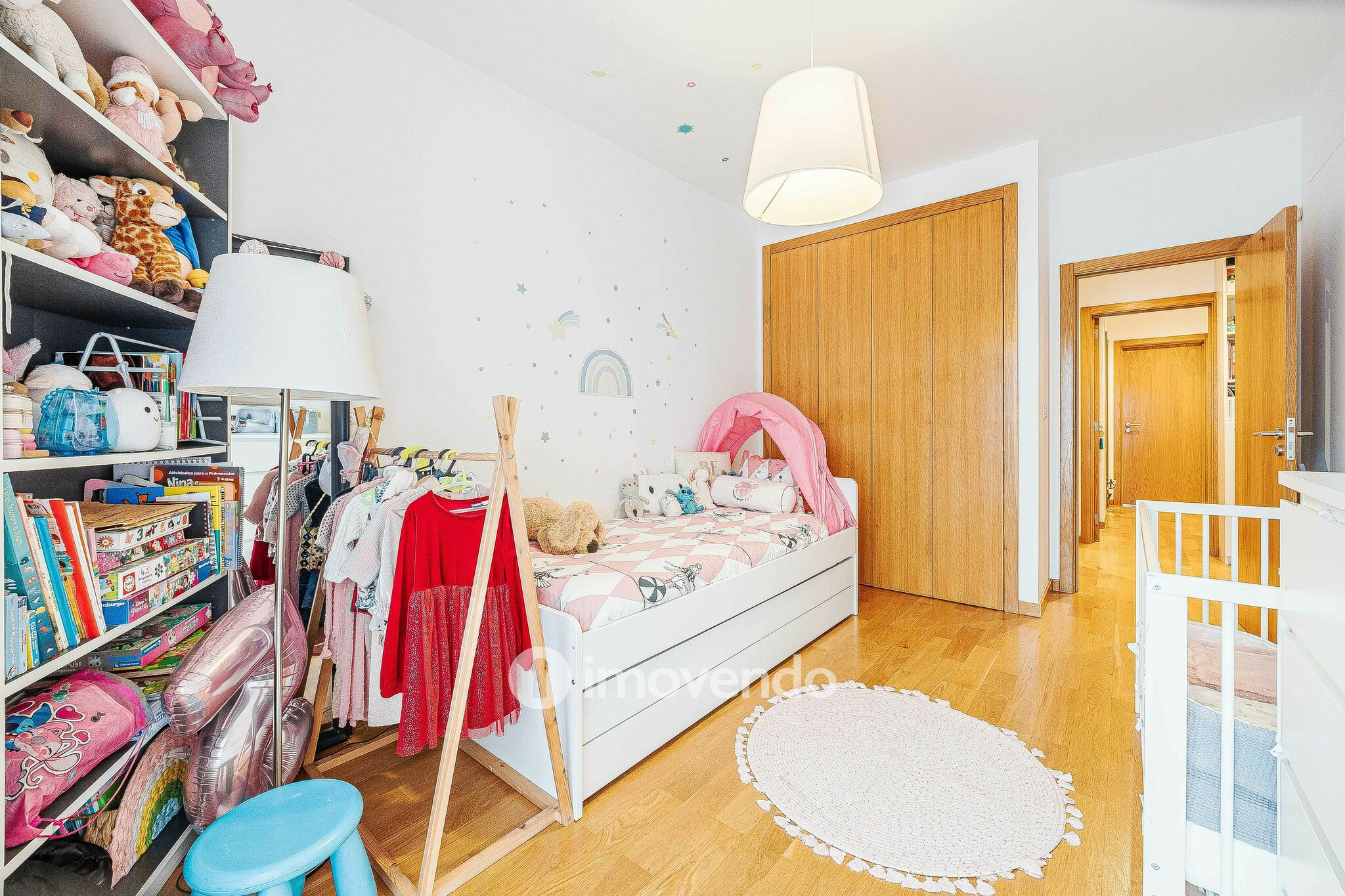 Apartamento T2 exclusivo, com estacionamento, no Parque das Nações