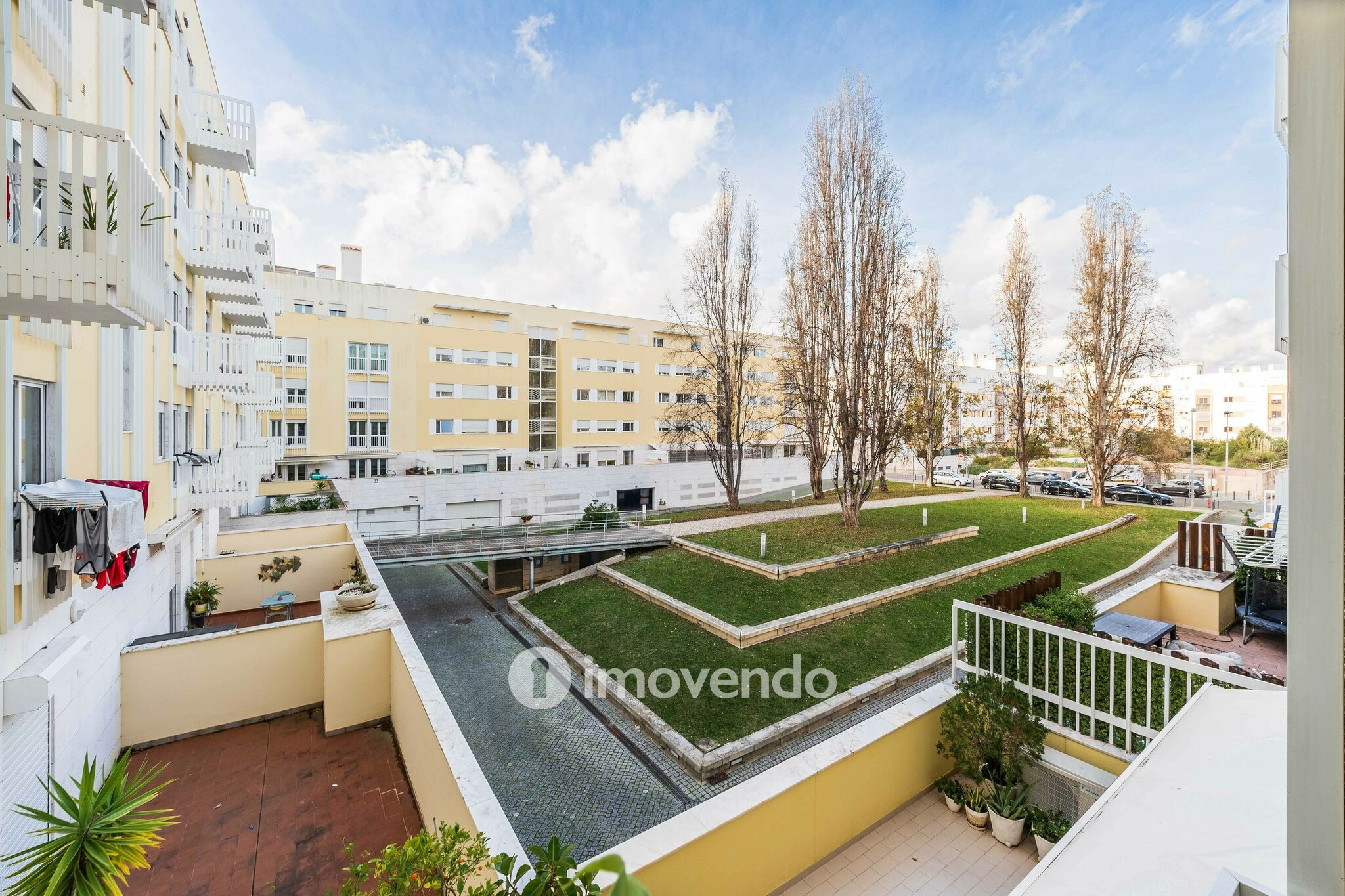 Apartamento T2 exclusivo, com estacionamento, no Parque das Nações