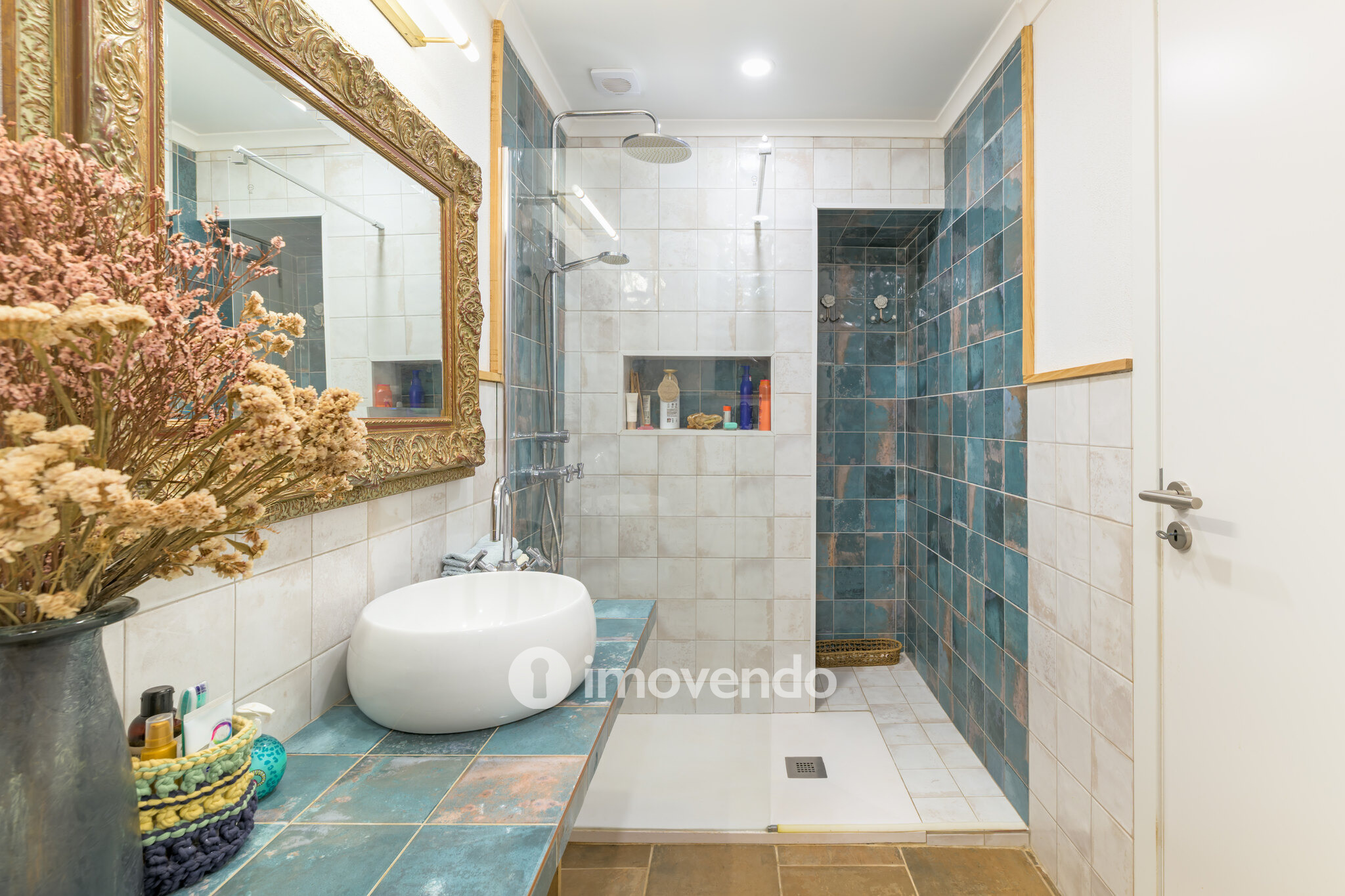 Moradia T3 com cozinha equipada, no centro da paisagem Alentejana