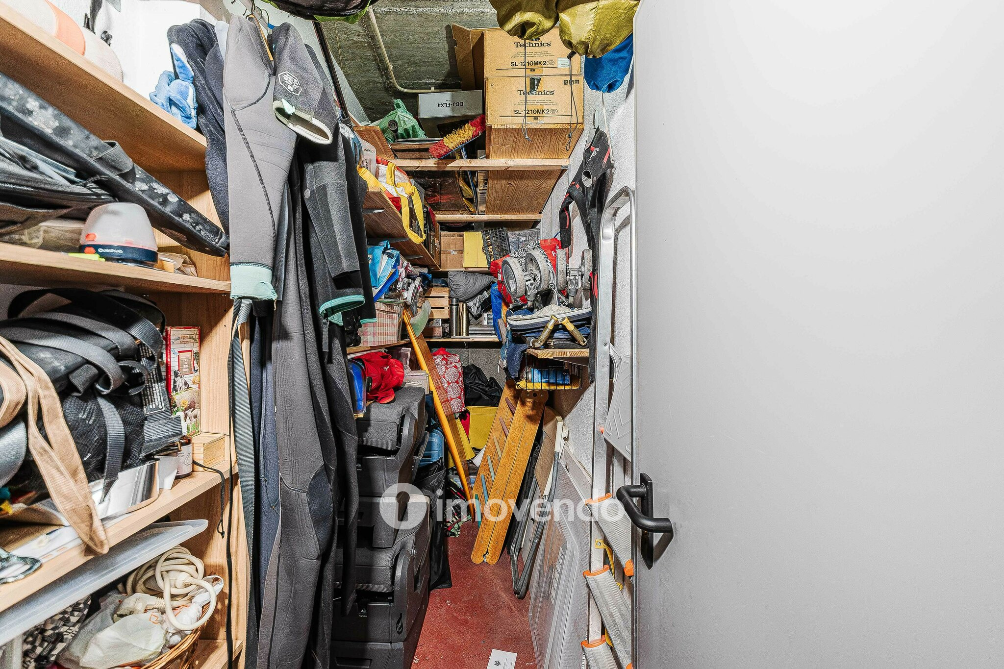 Apartamento T2 exclusivo, com estacionamento, no Parque das Nações