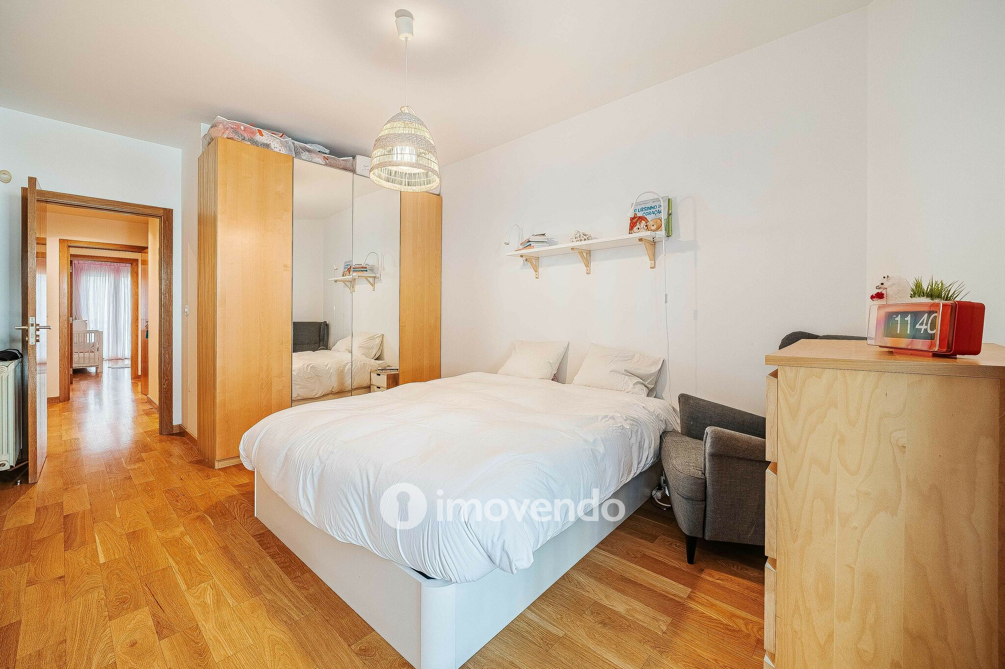 Apartamento T2 exclusivo, com estacionamento, no Parque das Nações