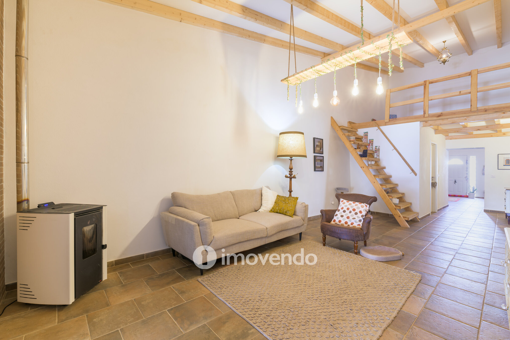 Moradia T3 com cozinha equipada, no centro da paisagem Alentejana
