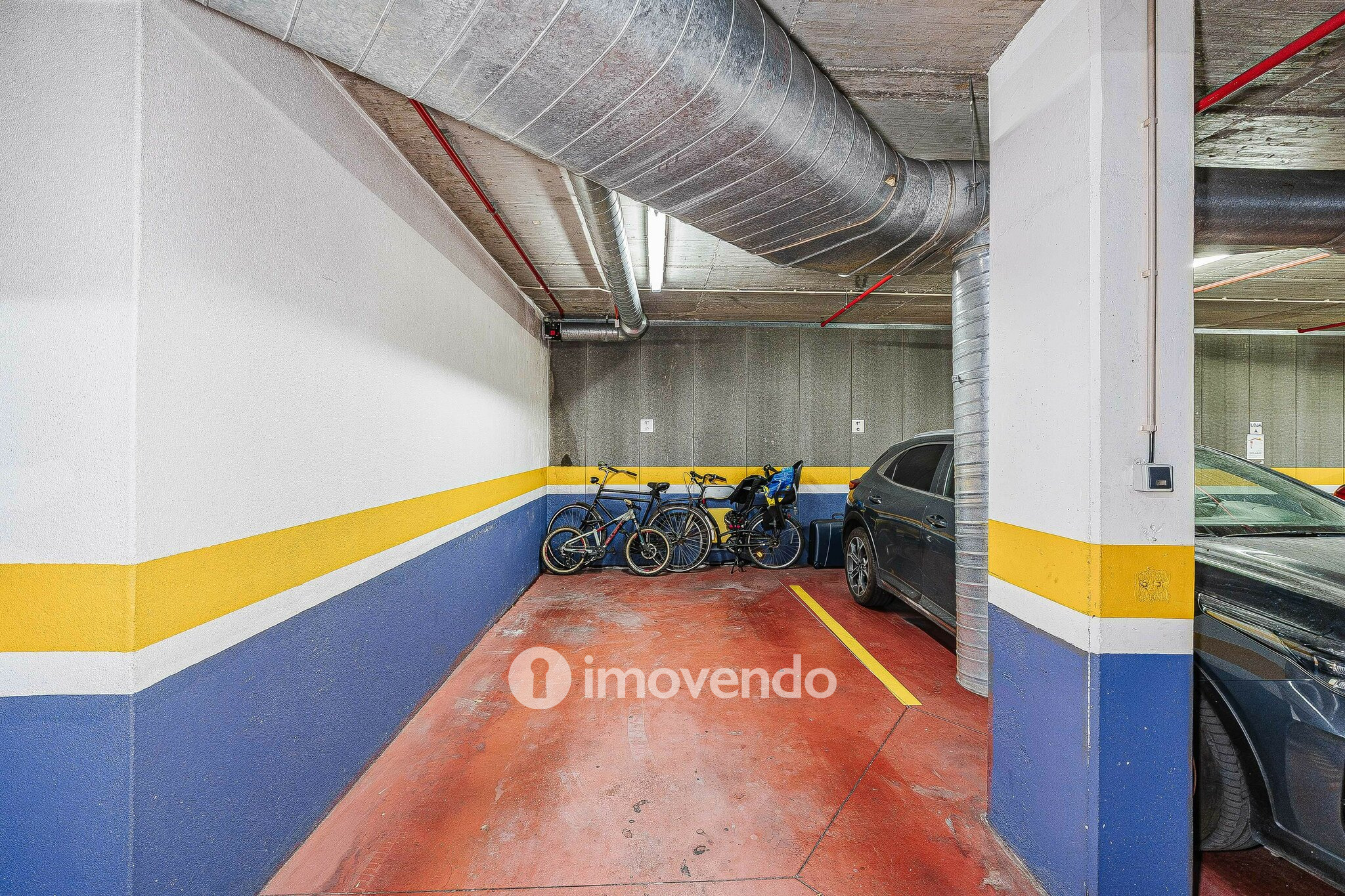 Apartamento T2 exclusivo, com estacionamento, no Parque das Nações