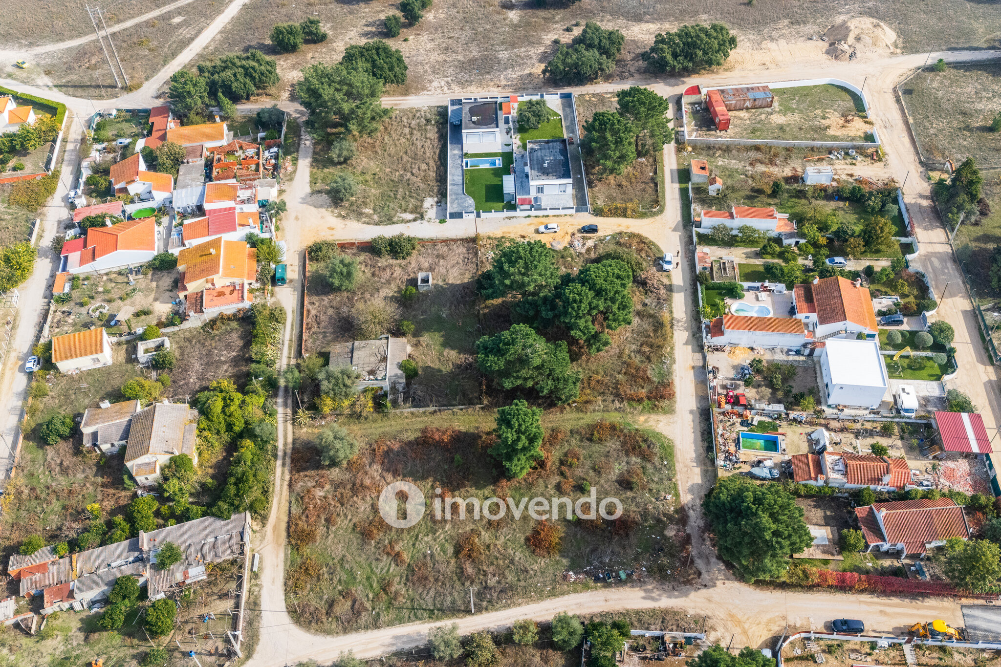 Terreno urbanizável em Palmela, 814 m² e 200 m² para construir