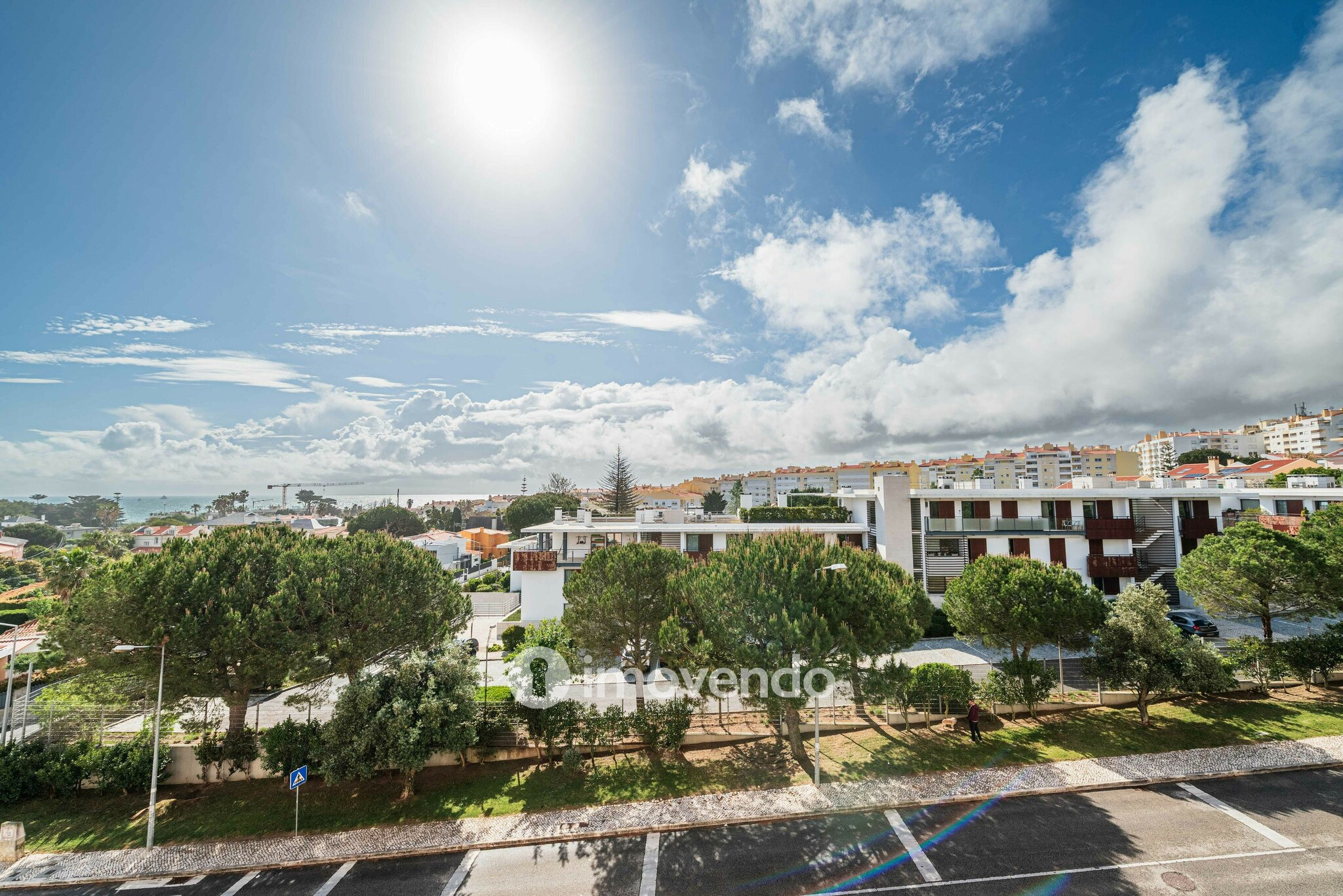 Apartamento T3 exclusivo, com garagem e vista mar, na Parede