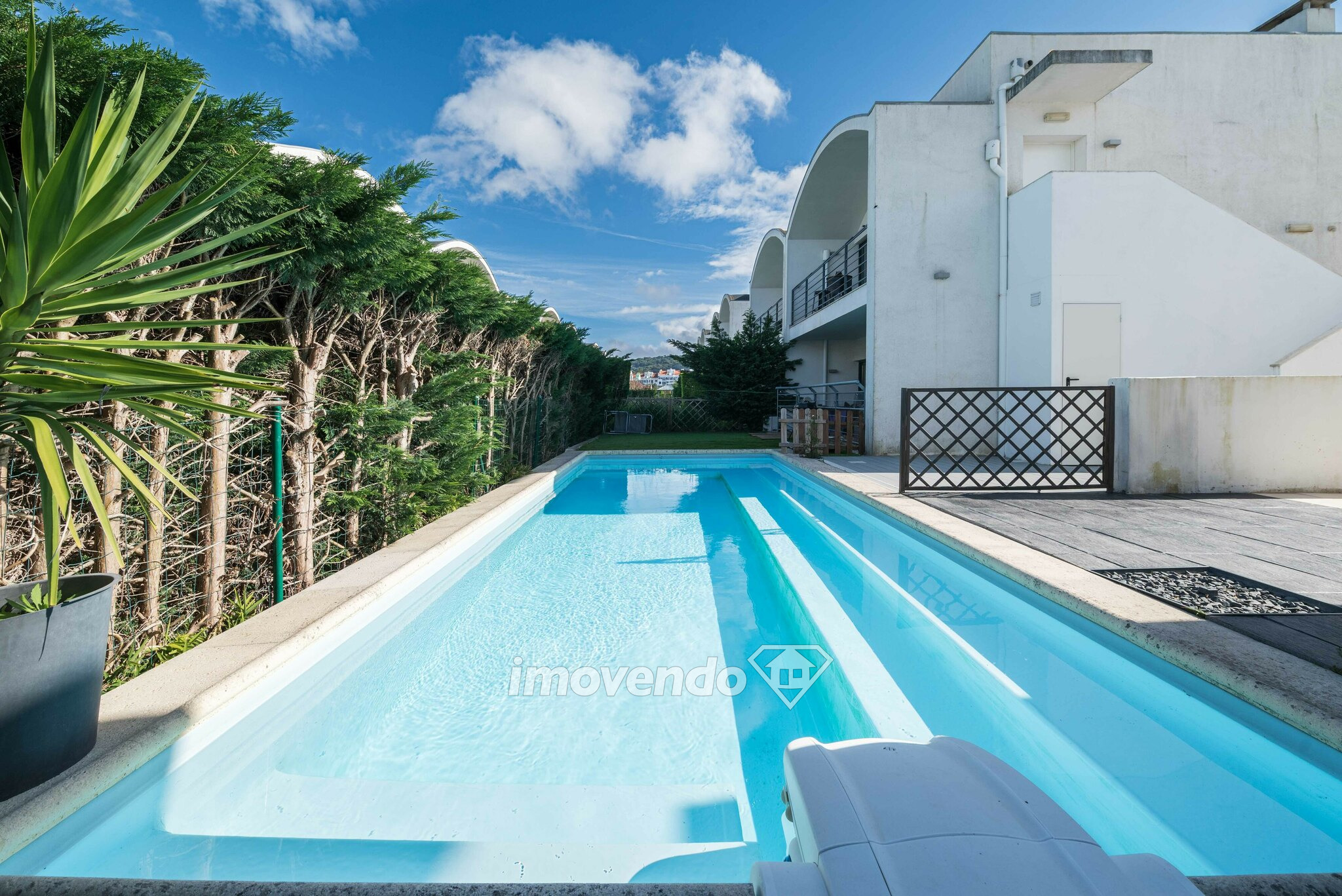 Apartamento T1+1 exclusivo, com piscina comum, no Palmela Village