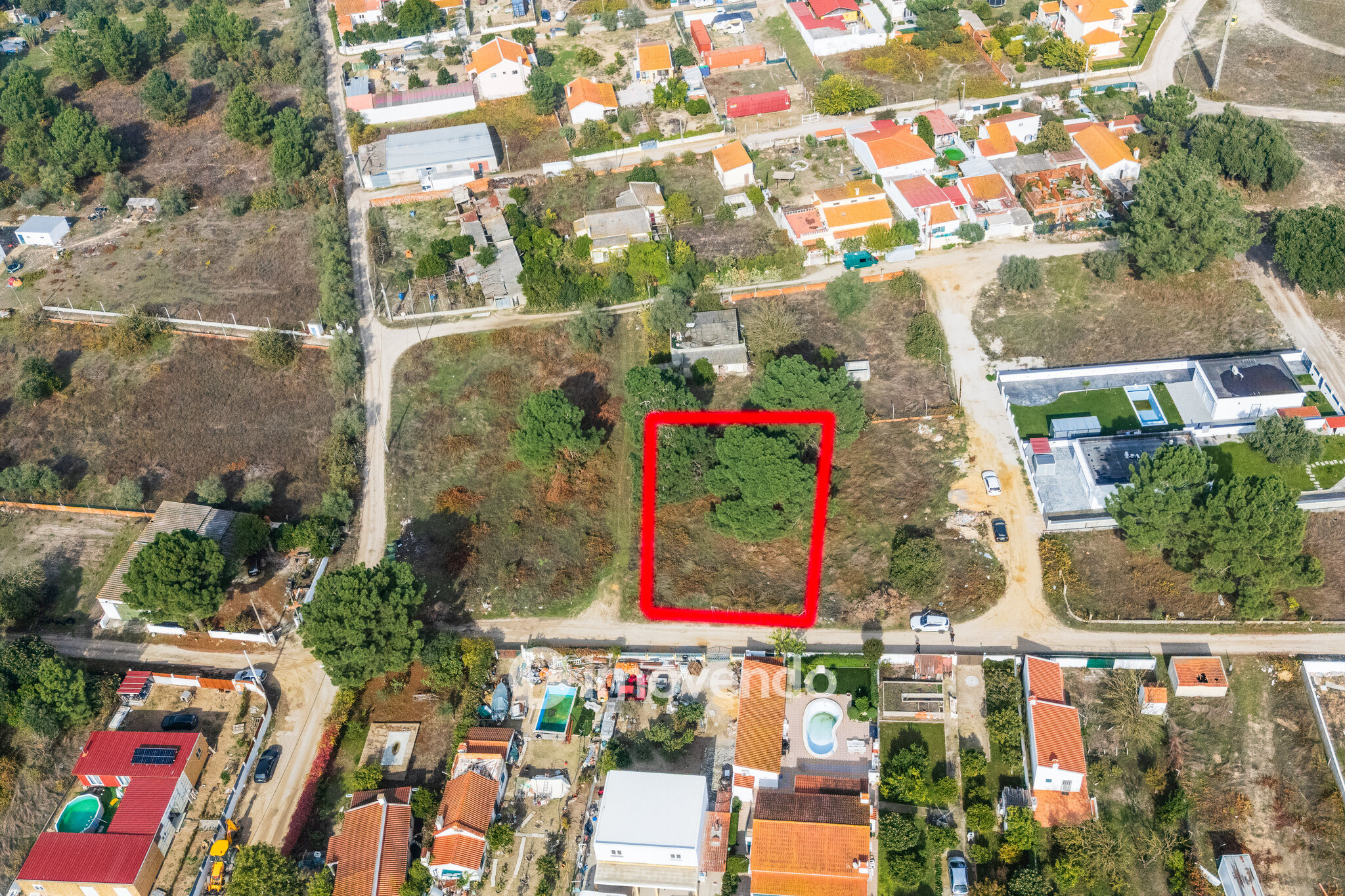Terreno urbanizável em Palmela, 814 m² e 200 m² para construir