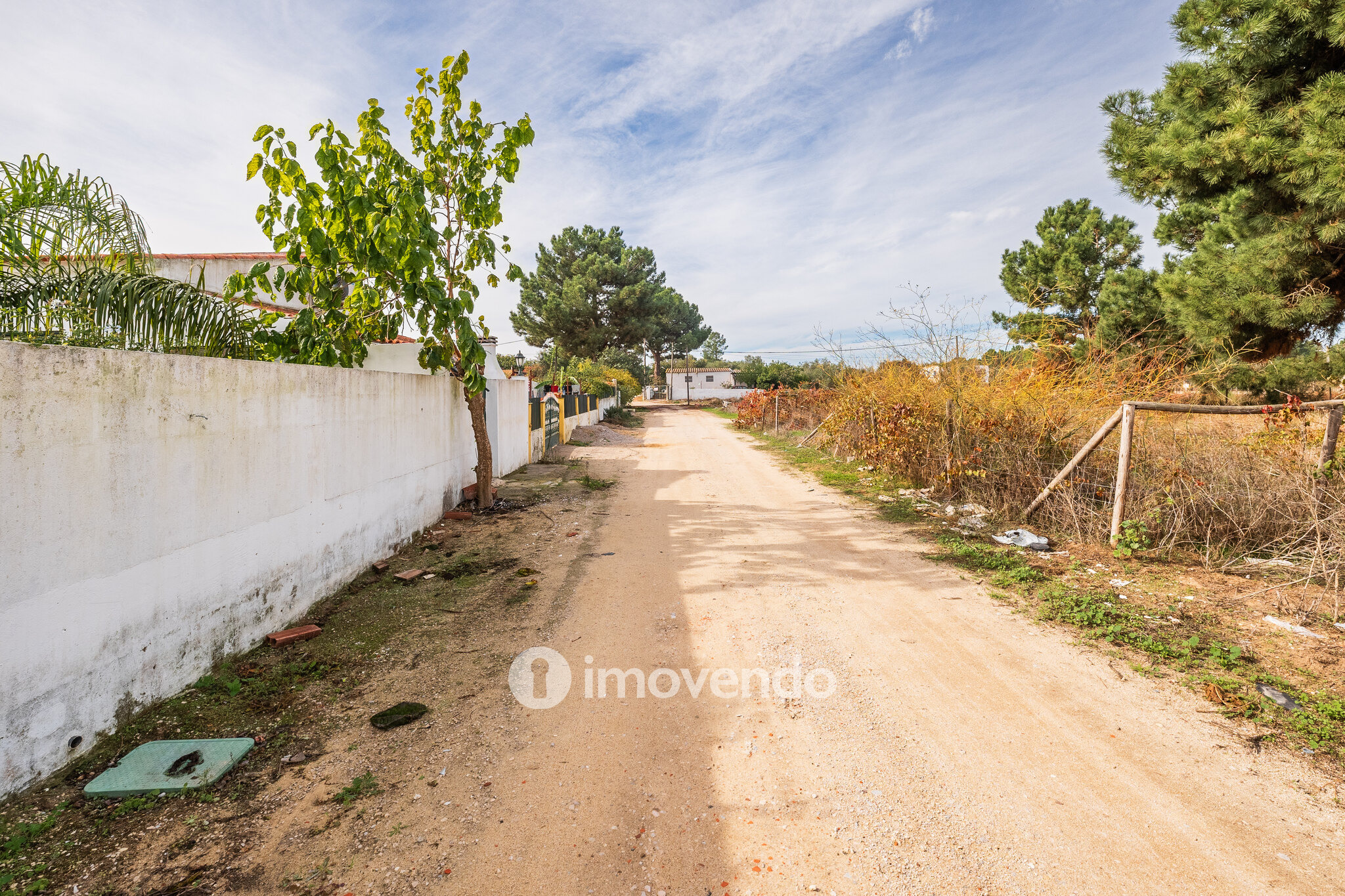 Terreno urbanizável em Palmela, 814 m² e 200 m² para construir