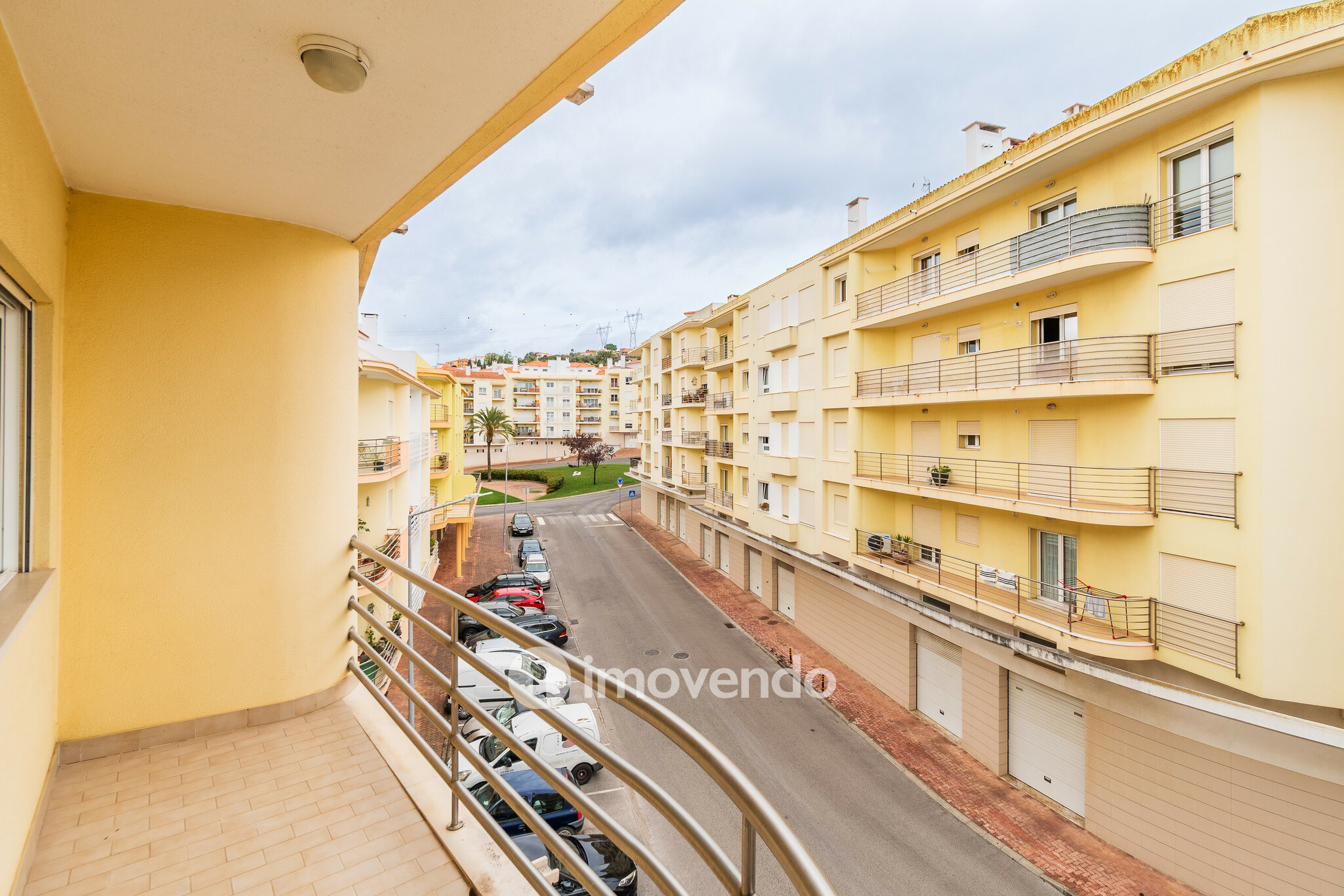 Apartamento T3 com estacionamento em S. João dos Montes