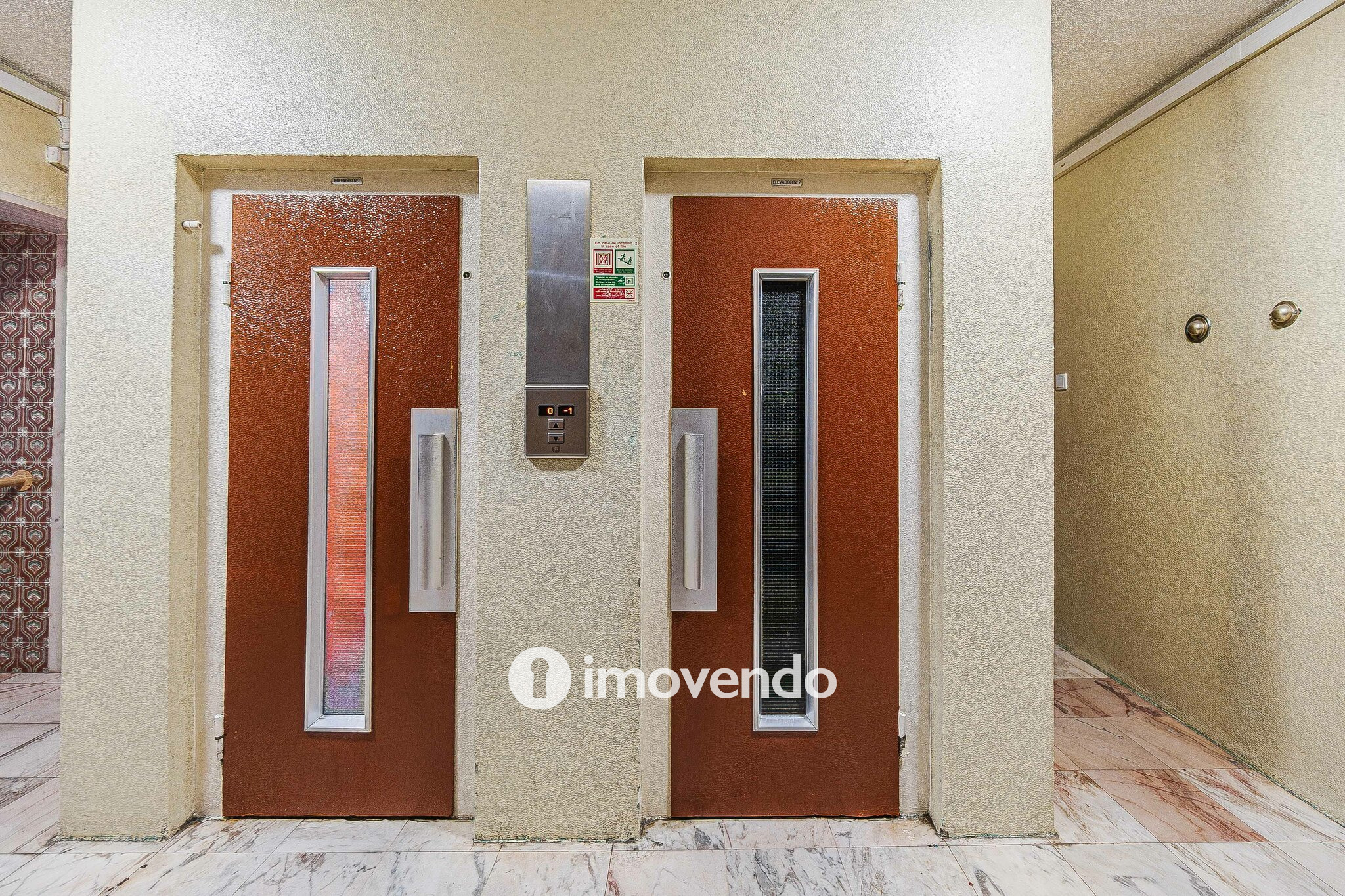 Apartamento T2 com áreas amplas, em Odivelas