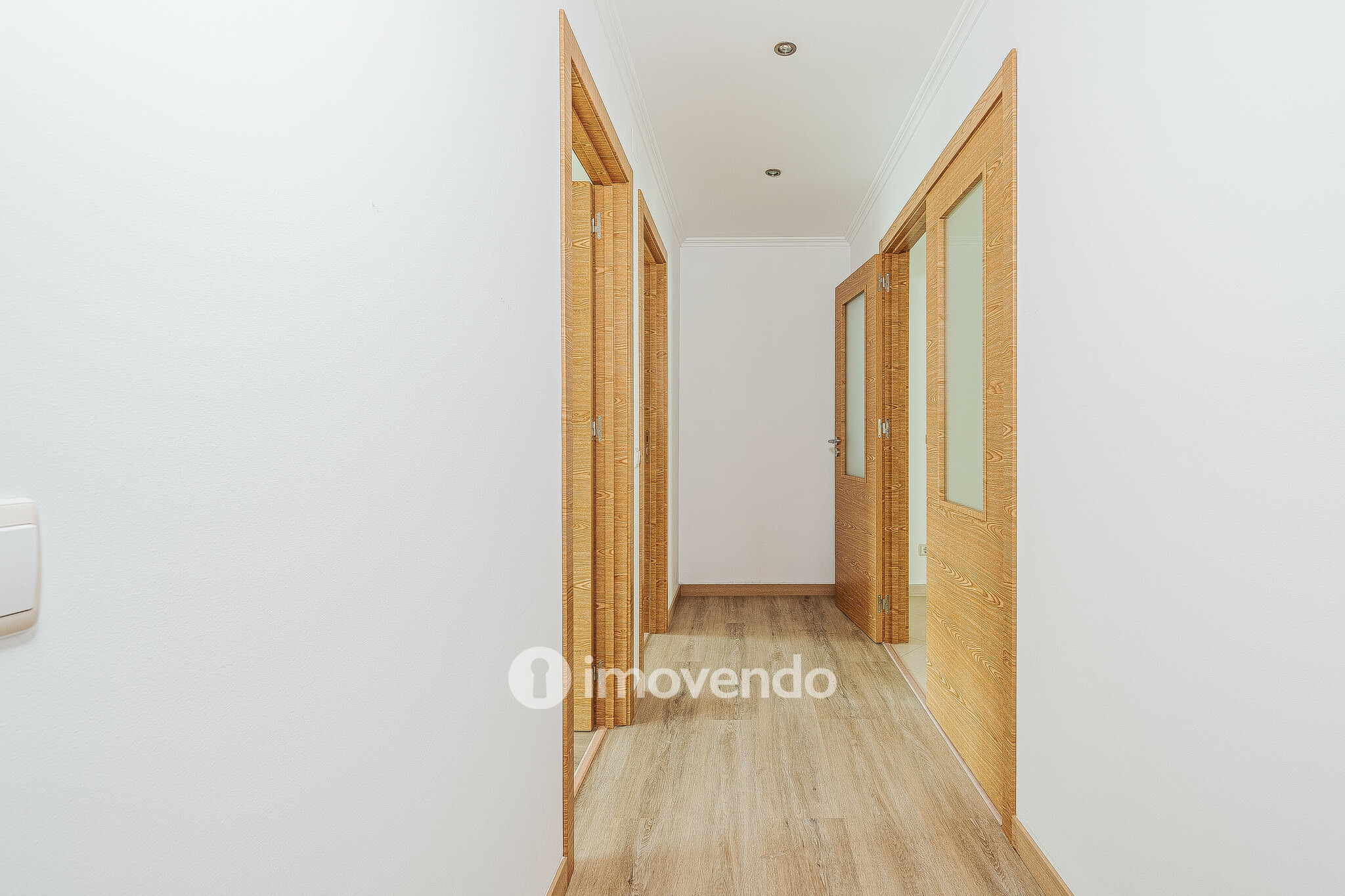 Apartamento T3 com estacionamento em S. João dos Montes