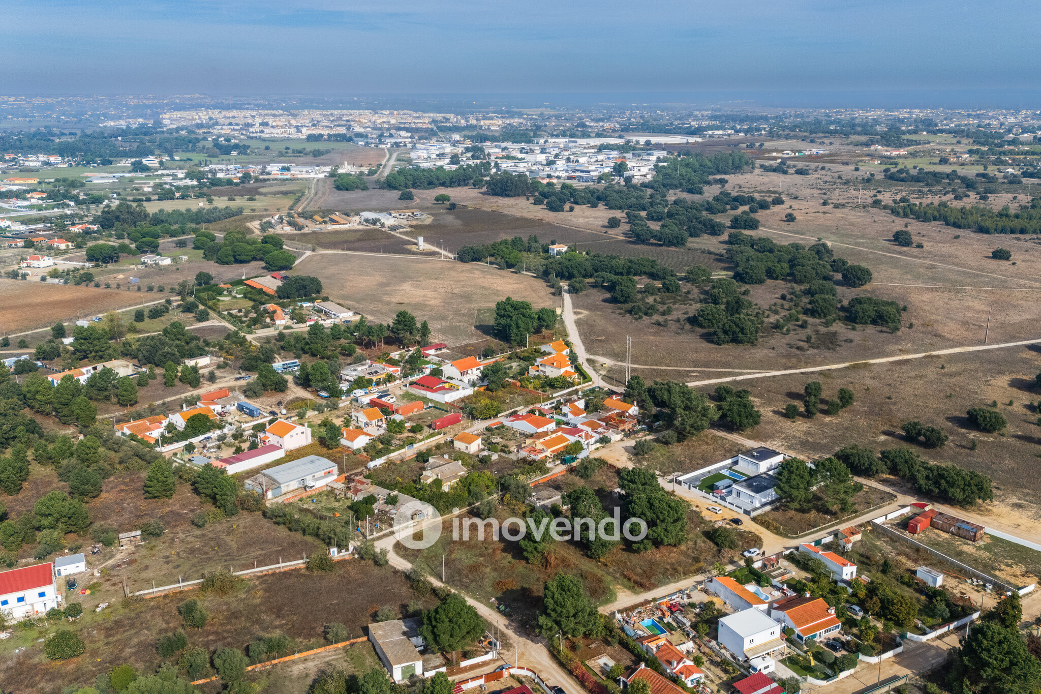 Terreno urbanizável em Palmela, 814 m² e 200 m² para construir
