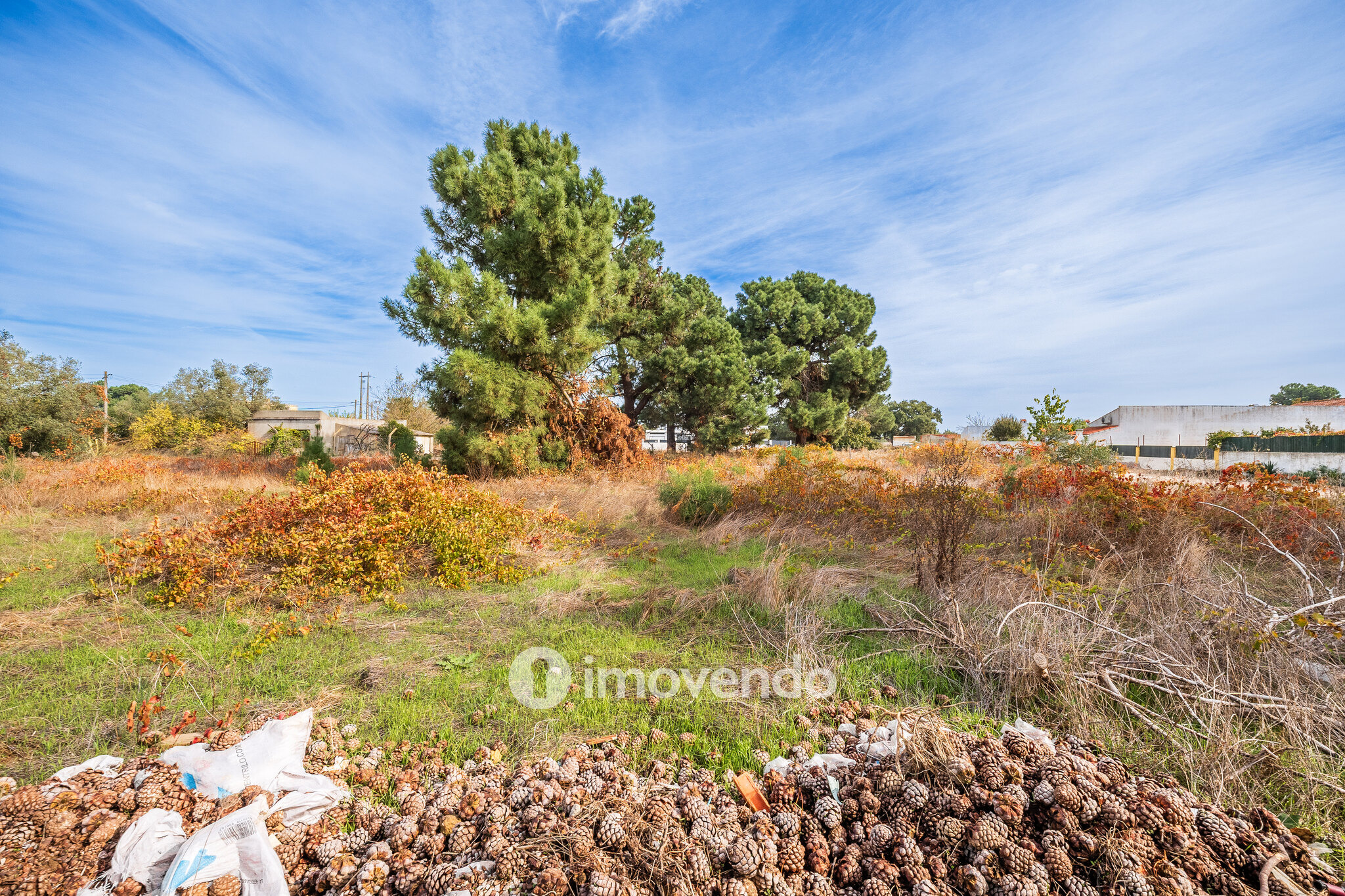 Terreno urbanizável em Palmela, 814 m² e 200 m² para construir