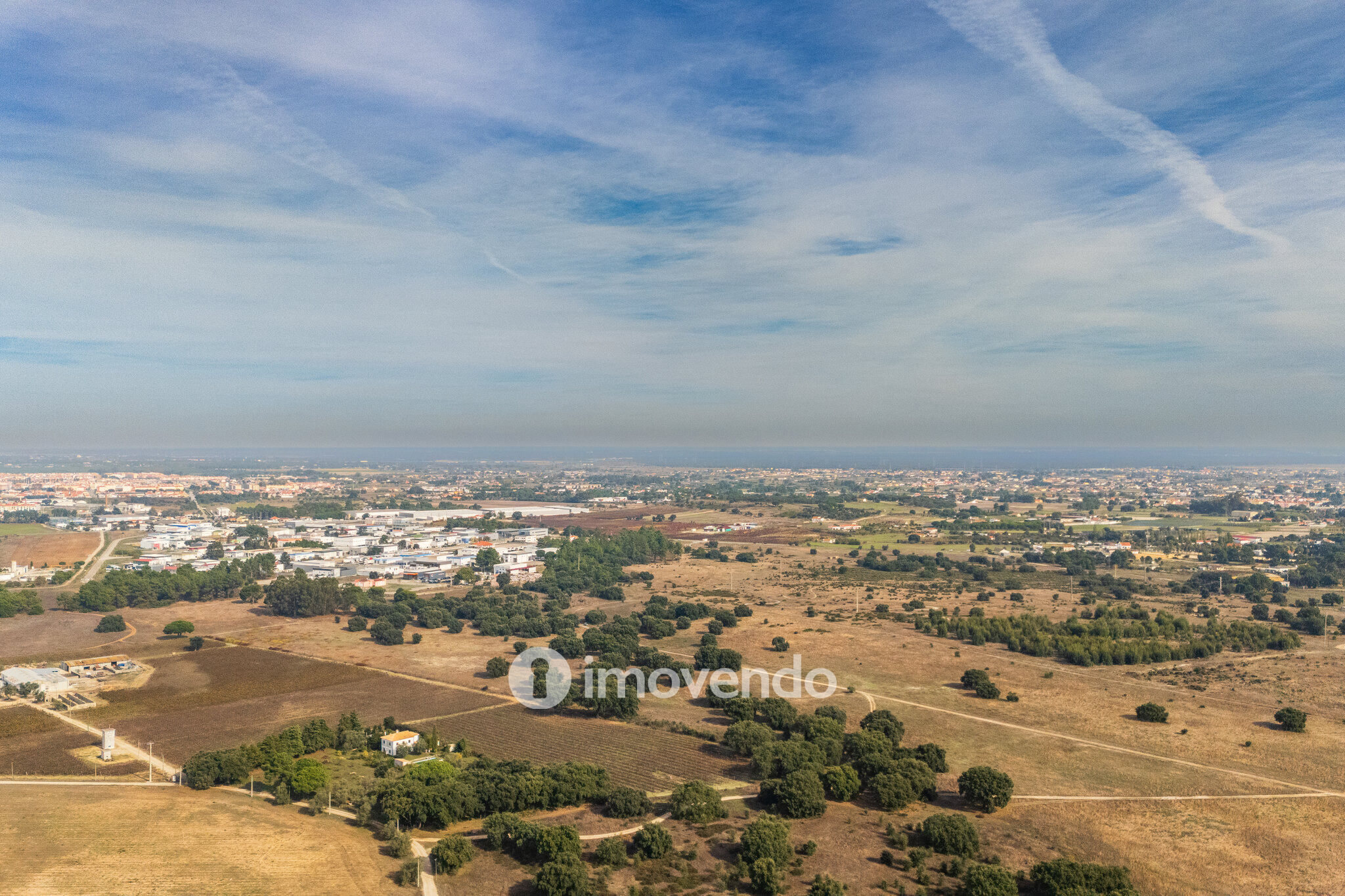 Terreno urbanizável em Palmela, 814 m² e 200 m² para construir