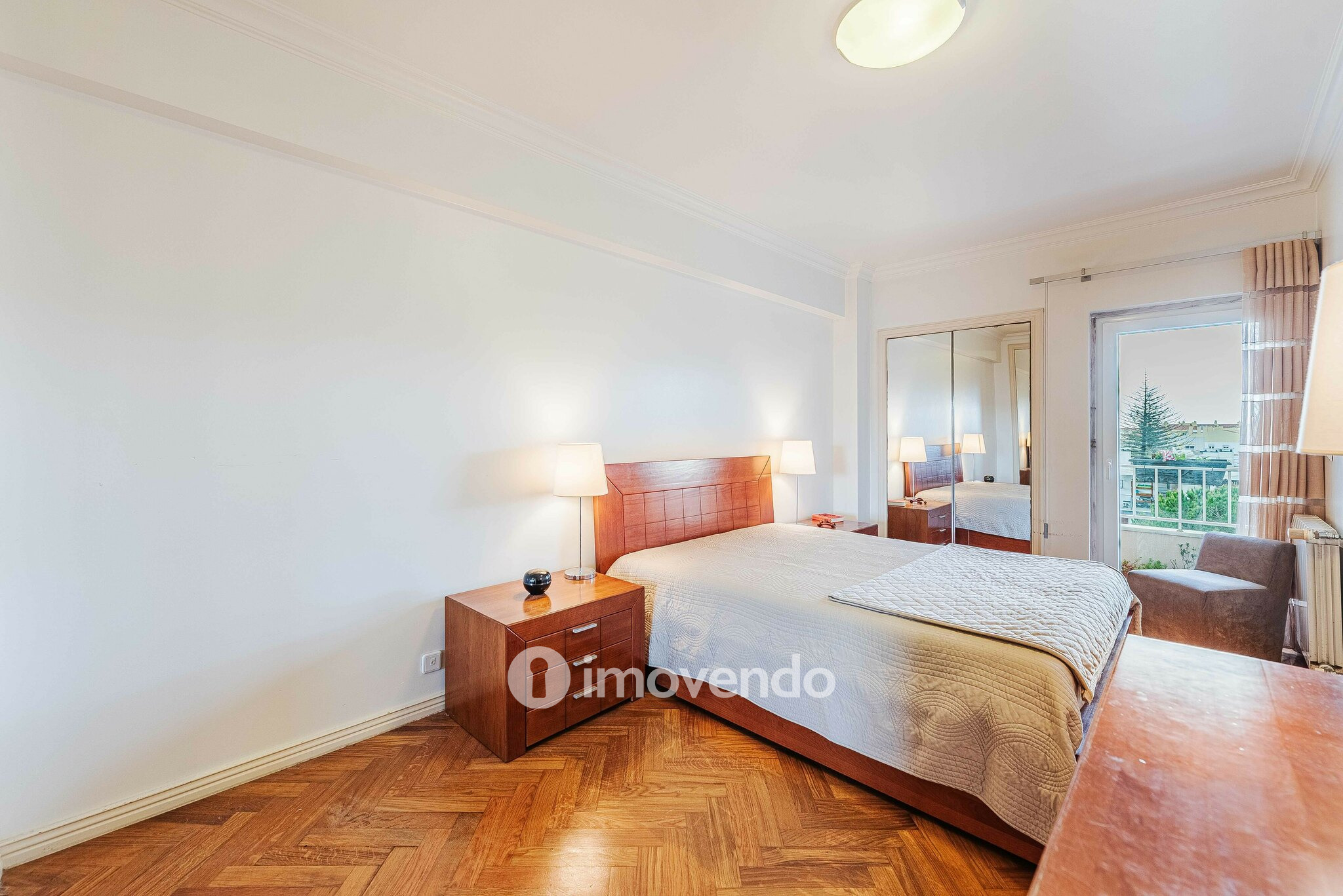 Apartamento T3 exclusivo, com garagem e vista mar, na Parede