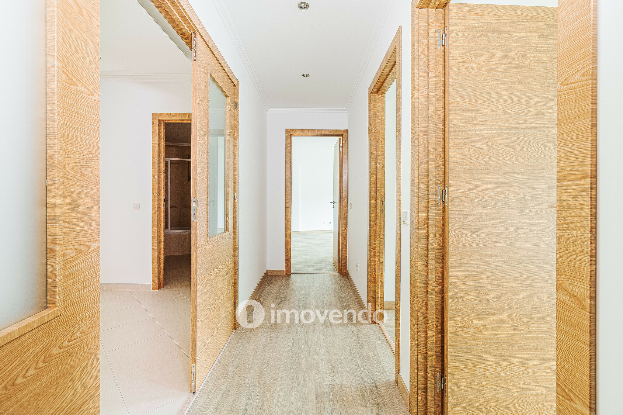 Apartamento T3 com estacionamento em S. João dos Montes