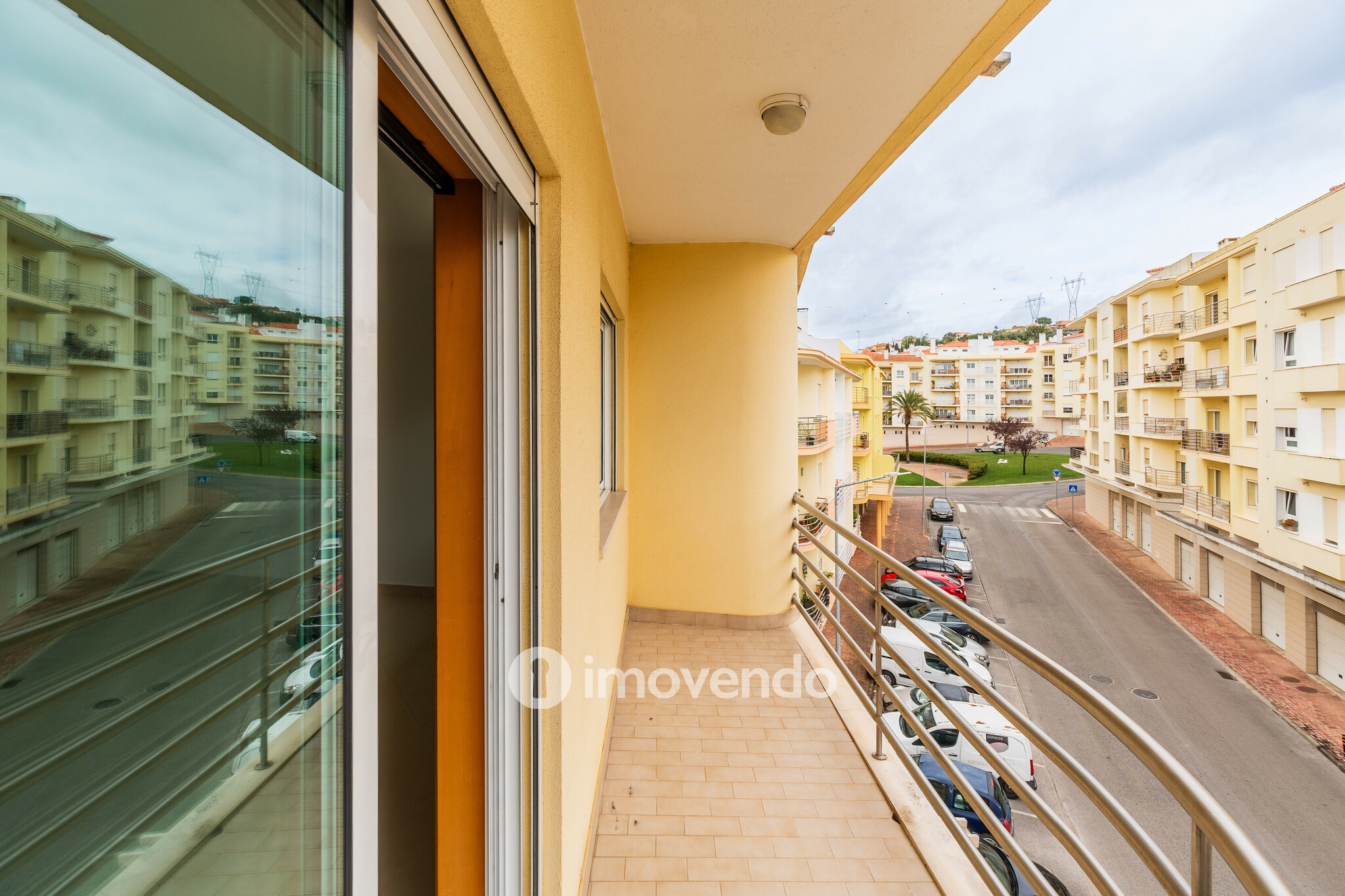 Apartamento T3 com estacionamento em S. João dos Montes