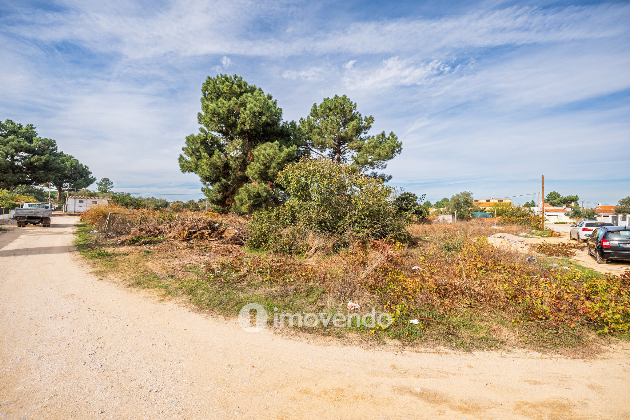 Terreno urbanizável em Palmela, 814 m² e 200 m² para construir