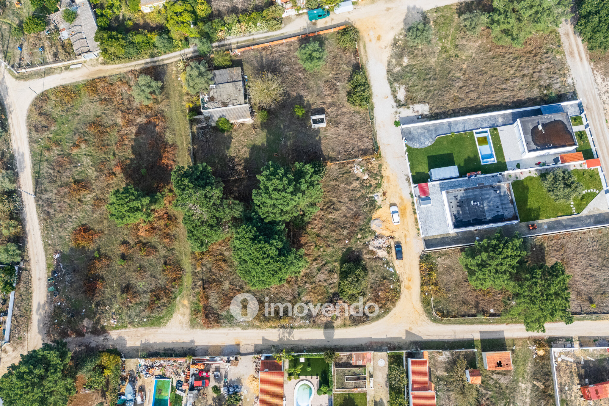 Terreno urbanizável em Palmela, 814 m² e 200 m² para construir