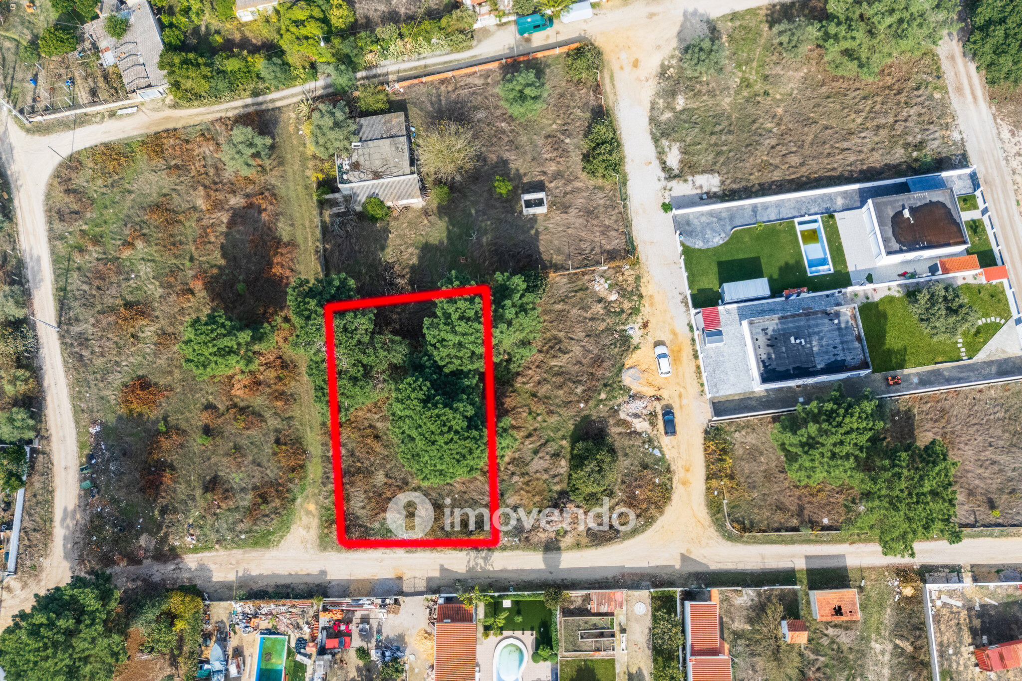 Terreno urbanizável em Palmela, 814 m² e 200 m² para construir