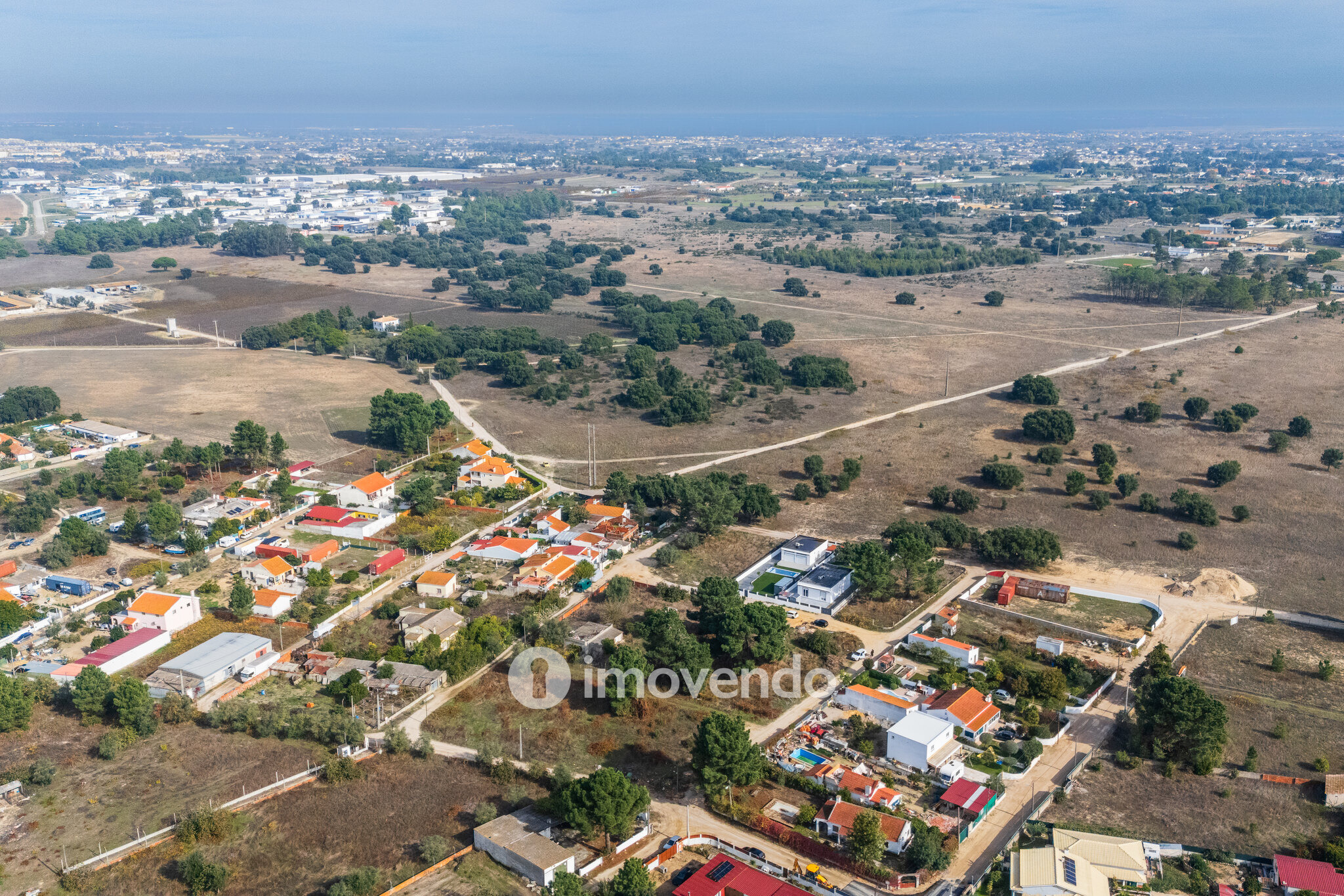 Terreno urbanizável em Palmela, 814 m² e 200 m² para construir