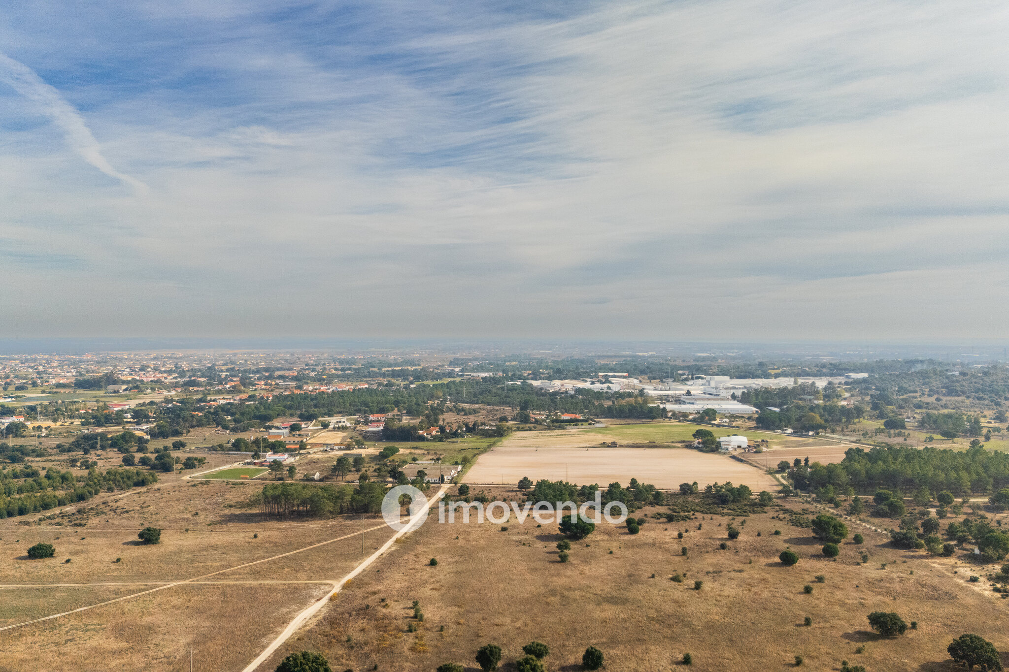 Terreno urbanizável em Palmela, 814 m² e 200 m² para construir