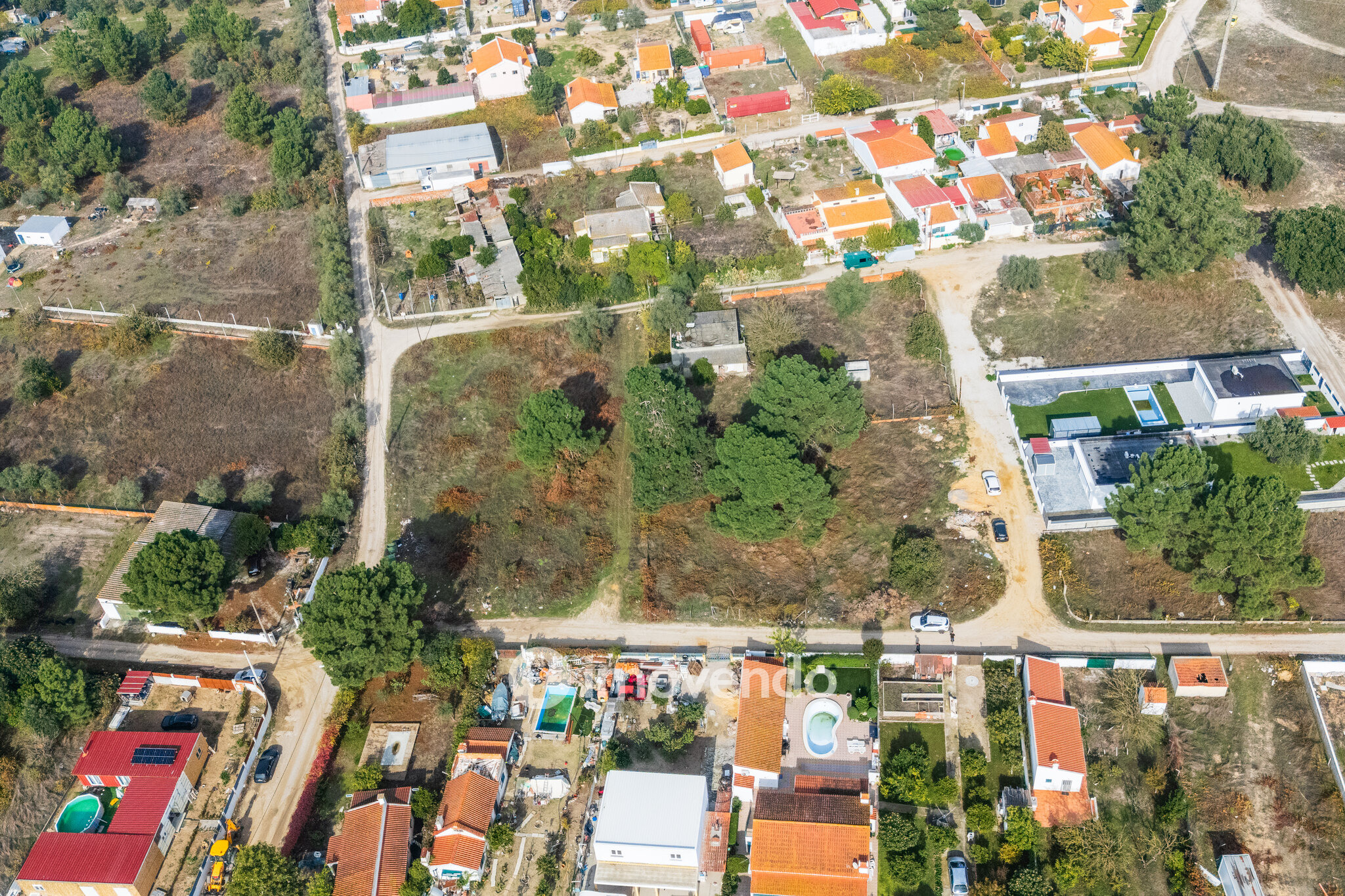 Terreno urbanizável em Palmela, 814 m² e 200 m² para construir