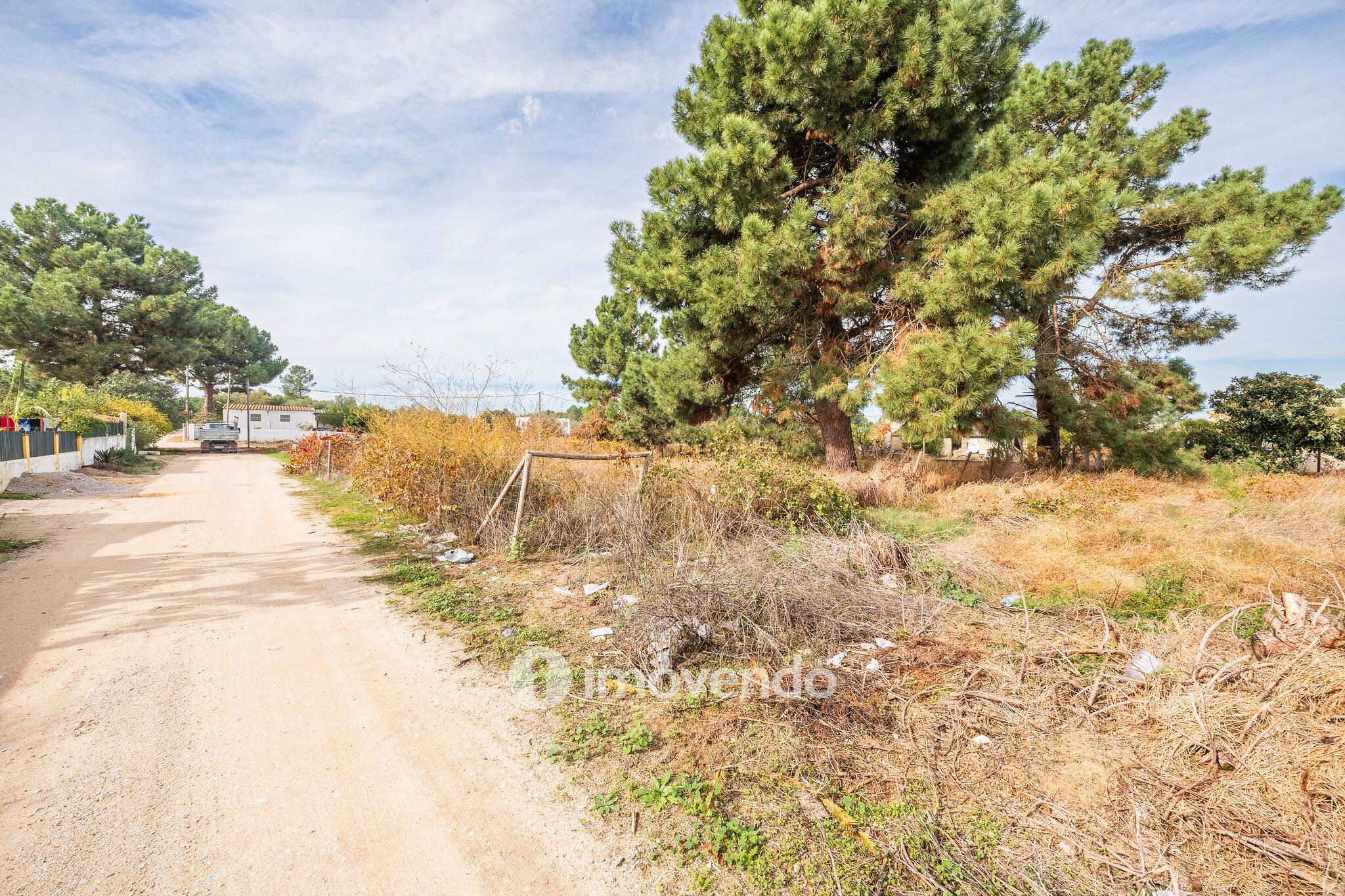 Terreno urbanizável em Palmela, 814 m² e 200 m² para construir