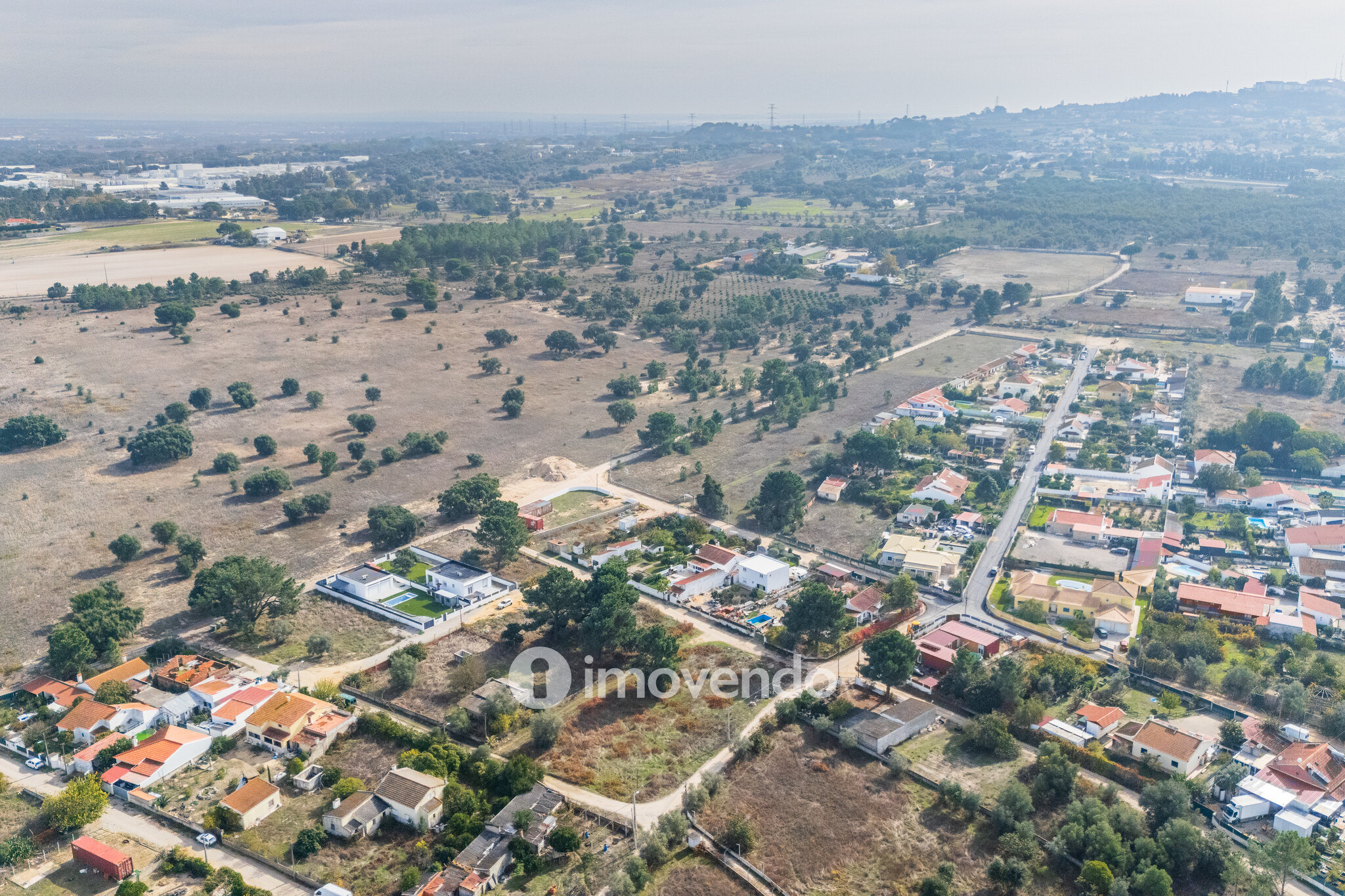 Terreno urbanizável em Palmela, 814 m² e 200 m² para construir