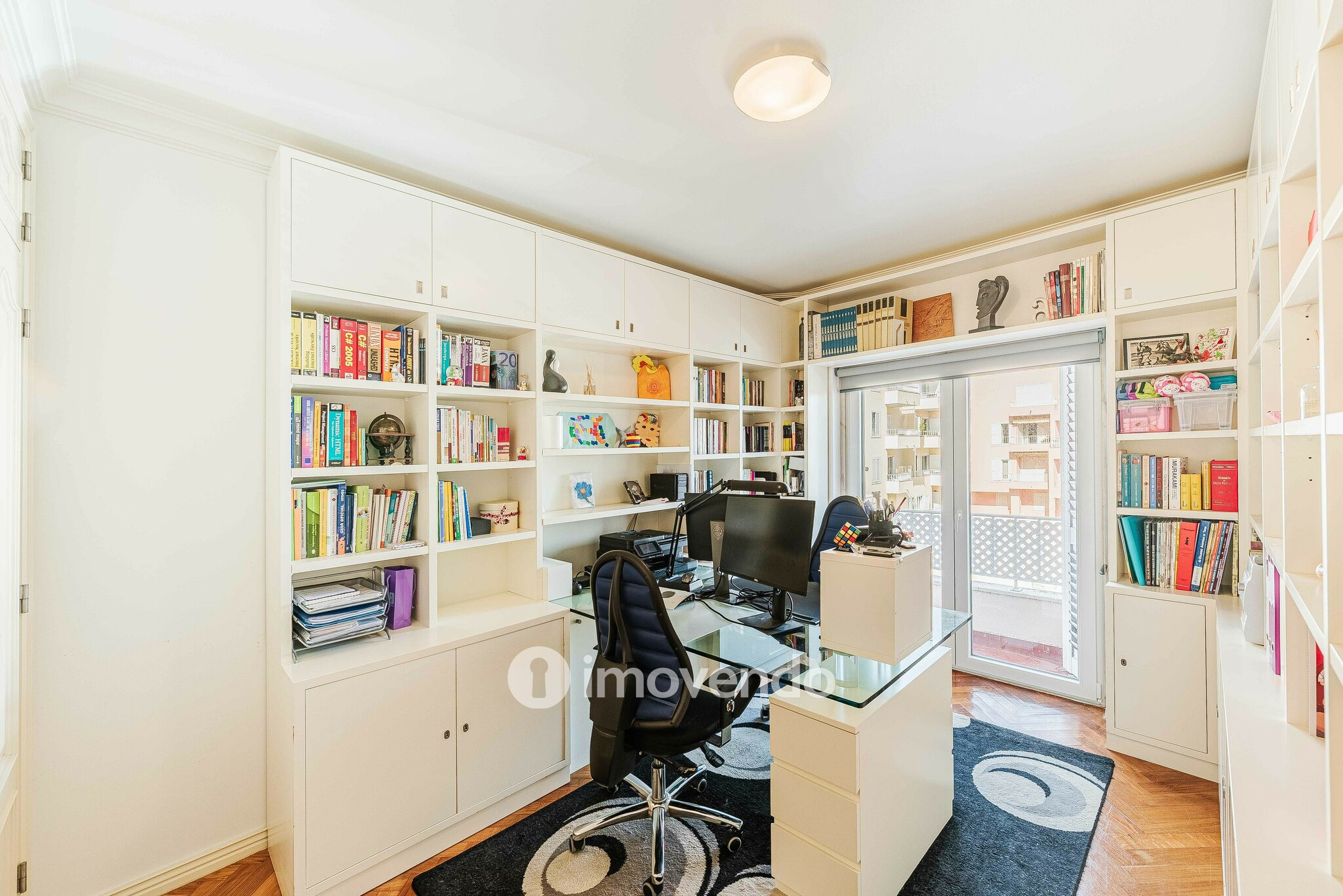 Apartamento T3 exclusivo, com garagem e vista mar, na Parede