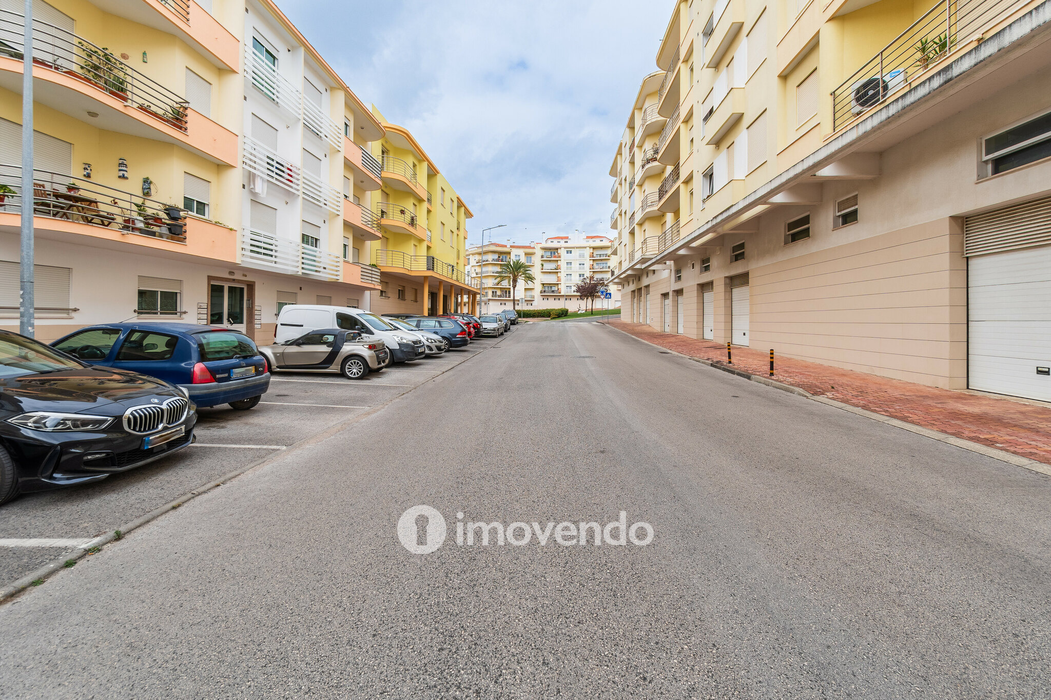 Apartamento T3 com estacionamento em S. João dos Montes