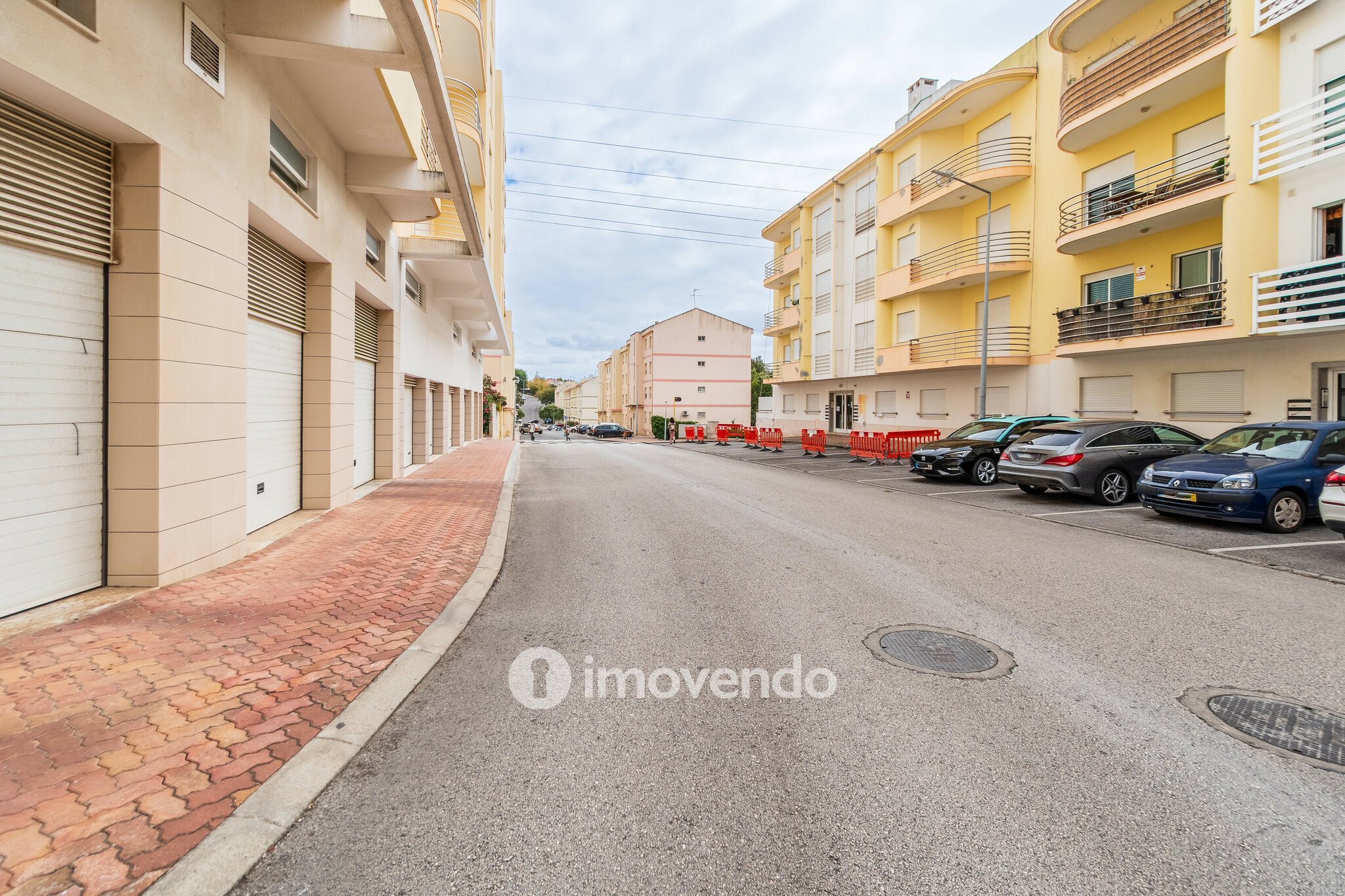 Apartamento T3 com estacionamento em S. João dos Montes