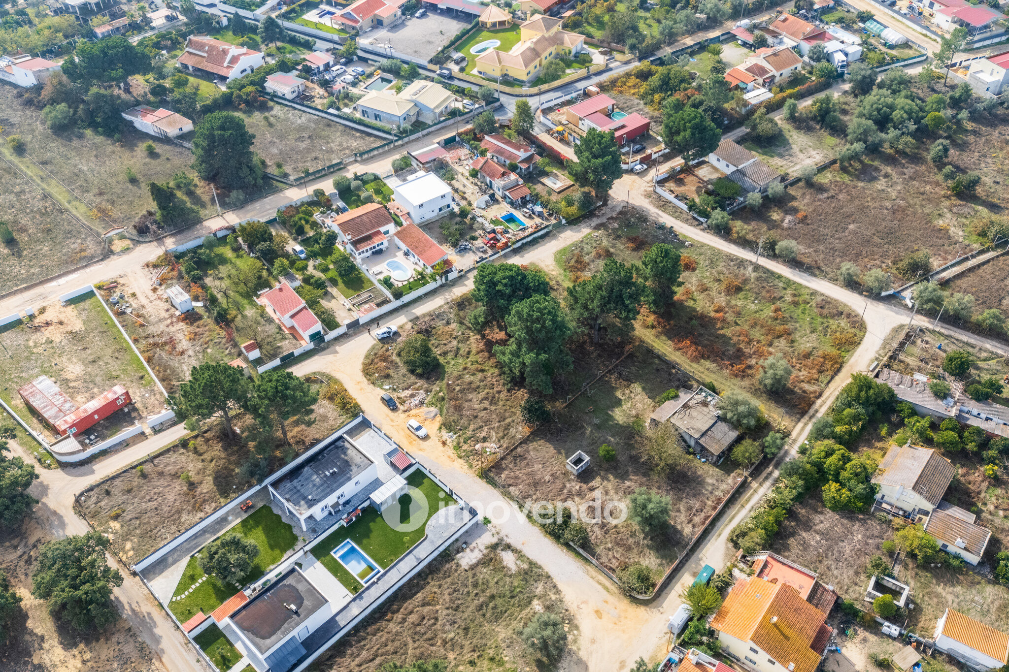 Terreno urbanizável em Palmela, 814 m² e 200 m² para construir