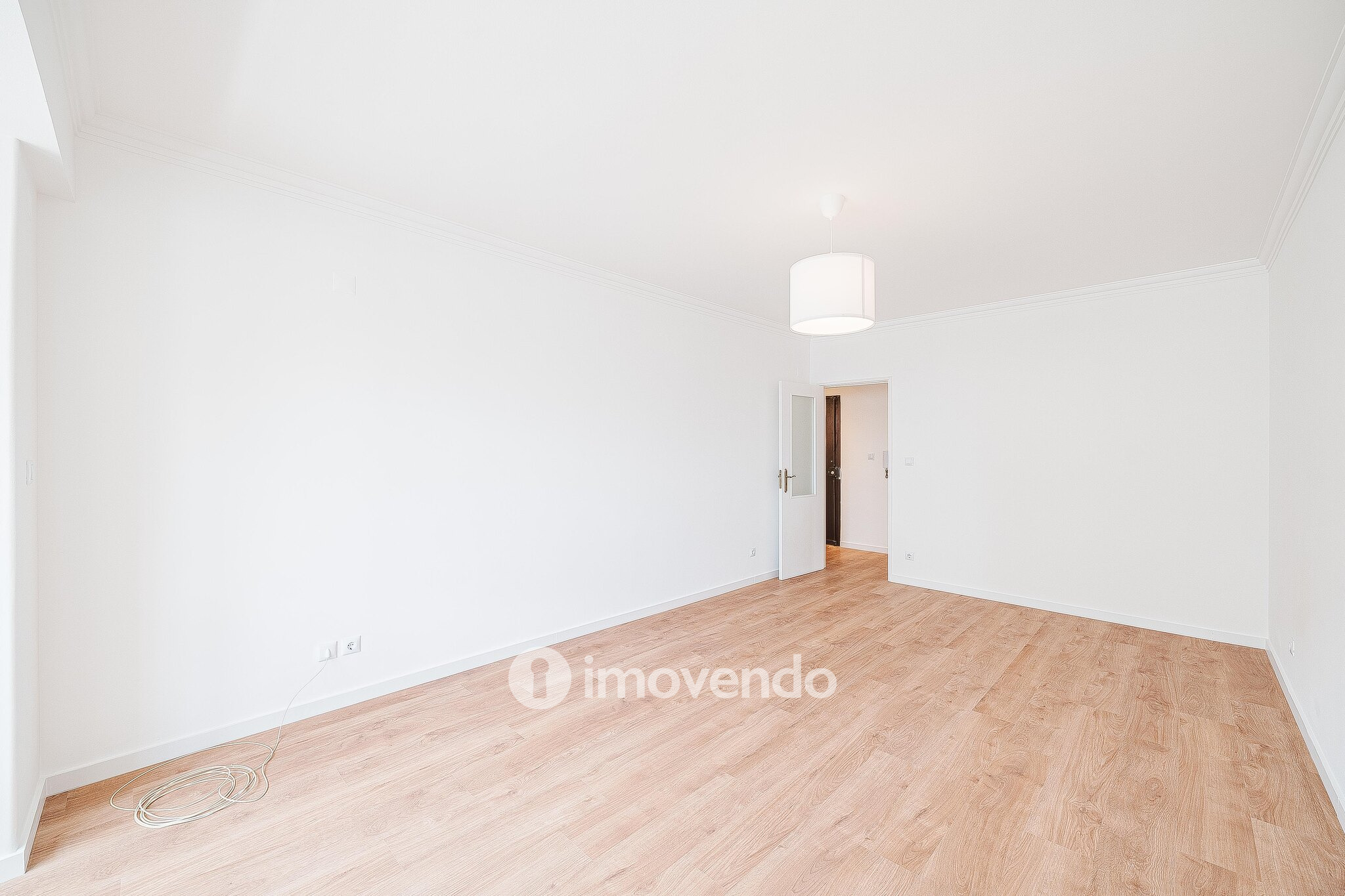Apartamento T3 com estacionamento, na Quinta do Marquês, em Oeiras