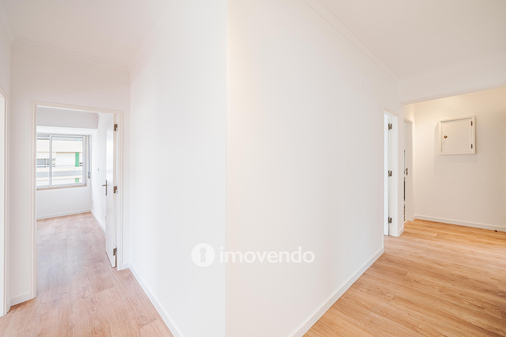 Apartamento T3 com estacionamento, na Quinta do Marquês, em Oeiras