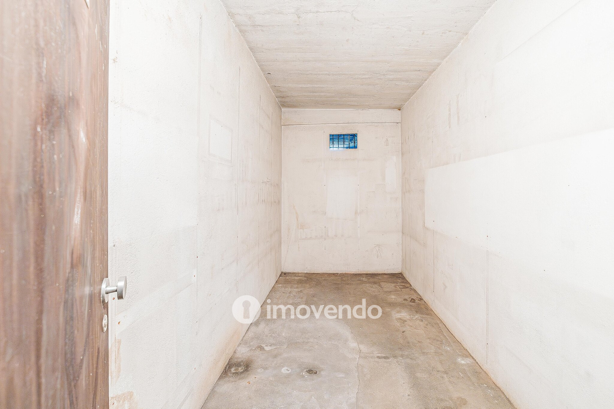 Apartamento T3 com estacionamento, na Quinta do Marquês, em Oeiras