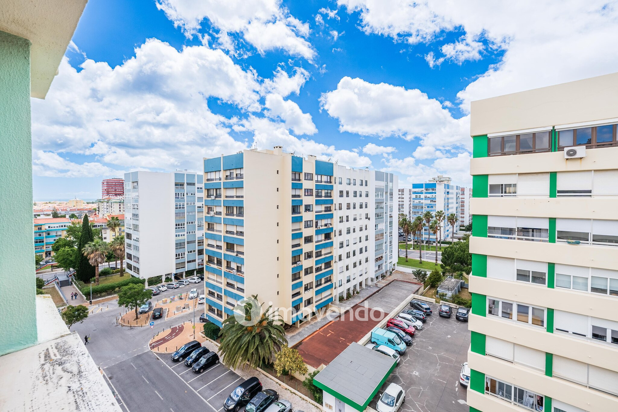 Apartamento T3 com estacionamento, na Quinta do Marquês, em Oeiras