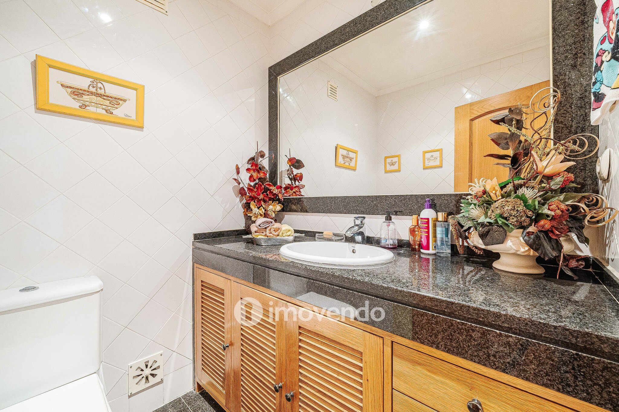 Apartamento T4 exclusivo, com estacionamento e terraço, em Belém