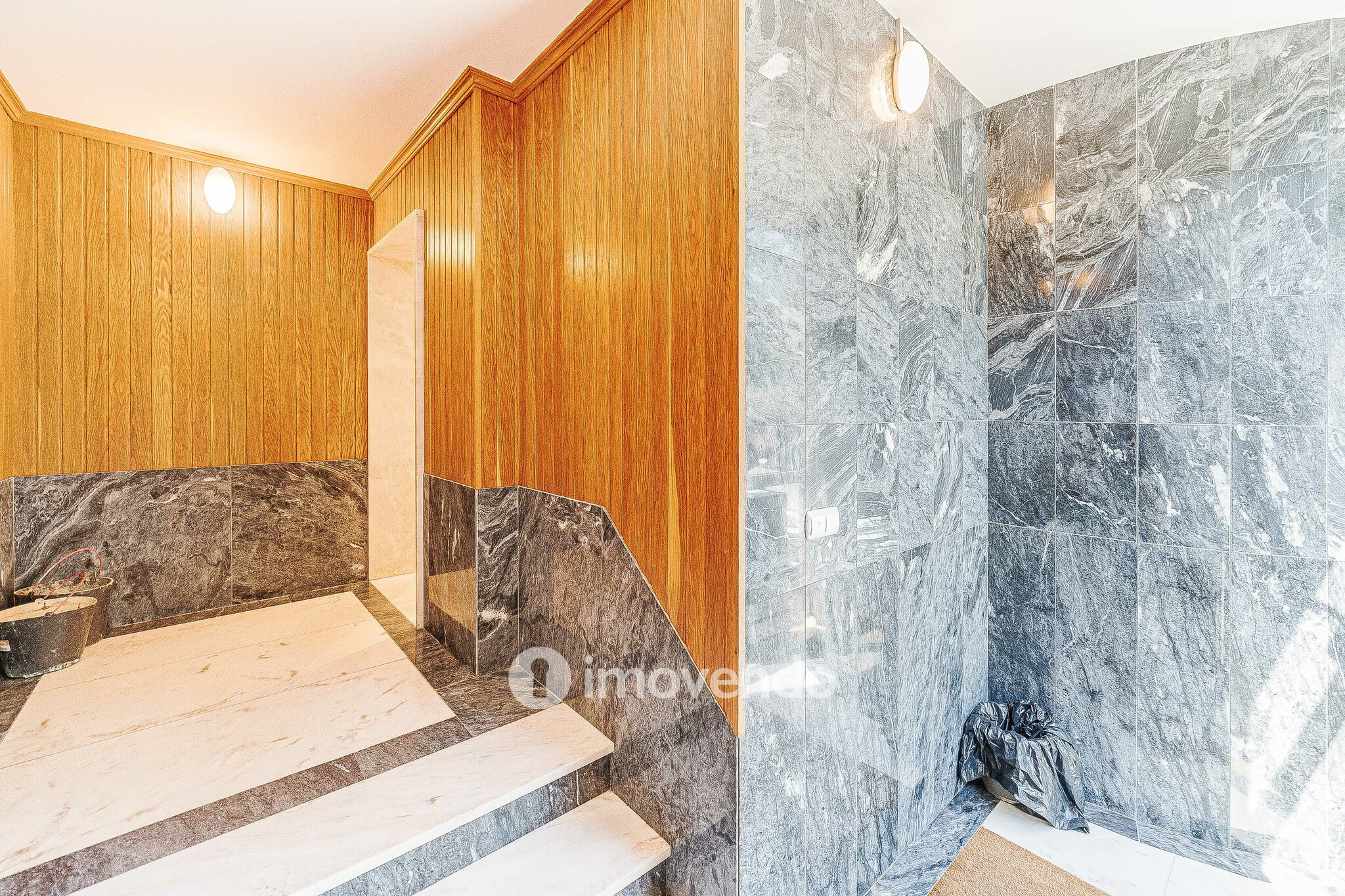 Apartamento T4 exclusivo, com estacionamento e terraço, em Belém