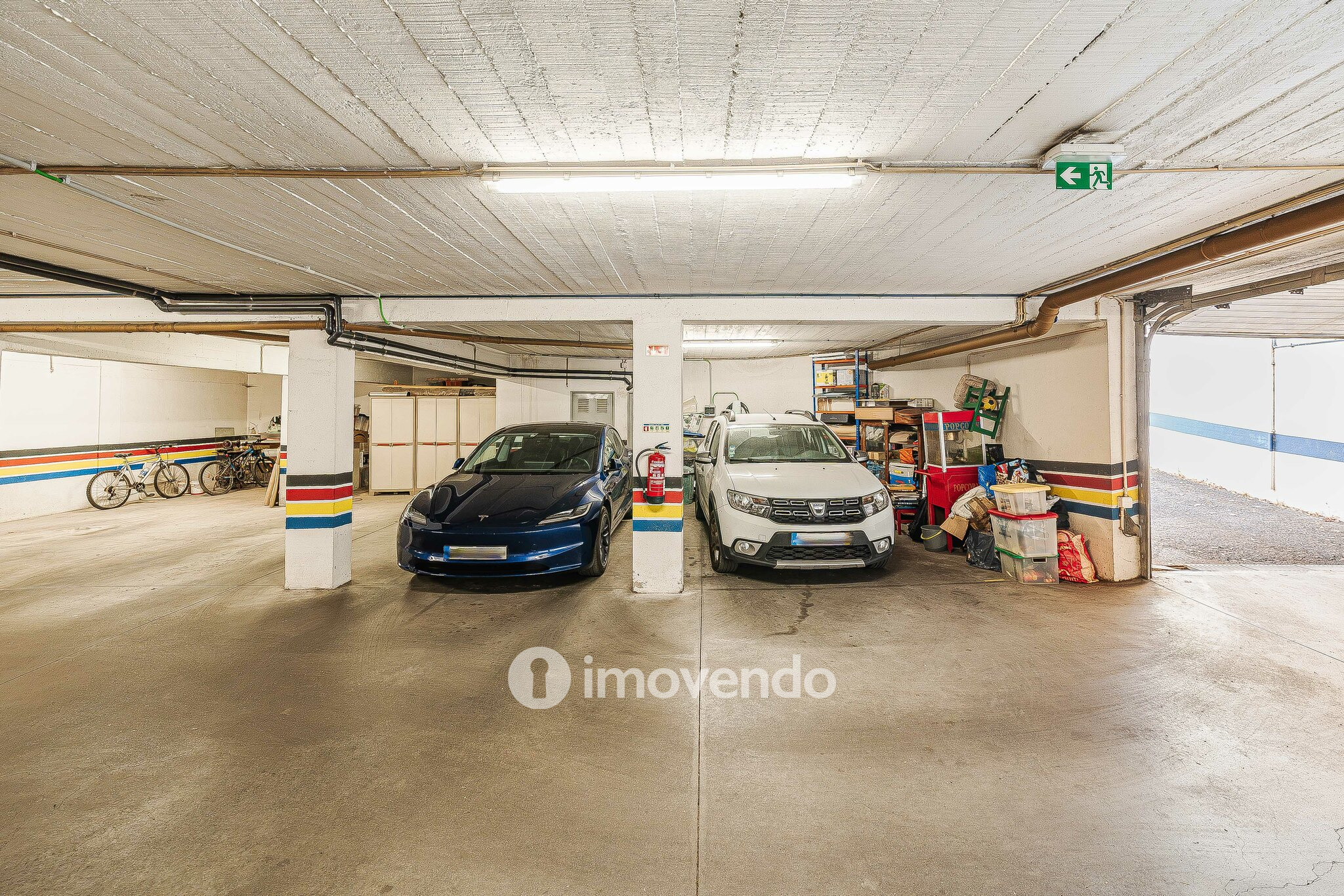 Apartamento T4 exclusivo, com estacionamento e terraço, em Belém
