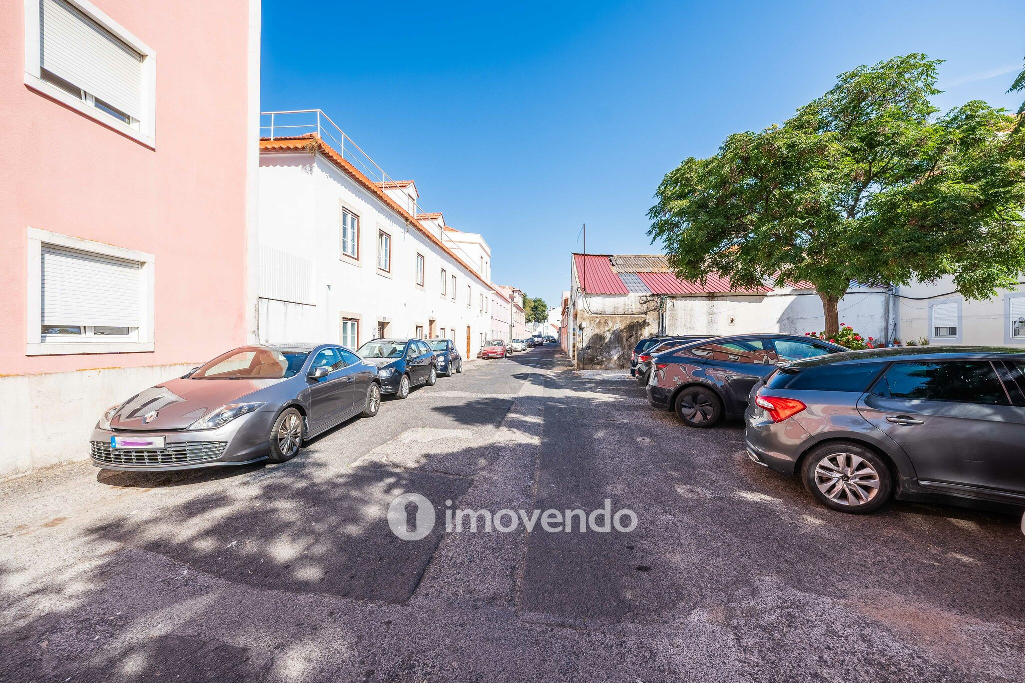 Apartamento T4 exclusivo, com estacionamento e terraço, em Belém