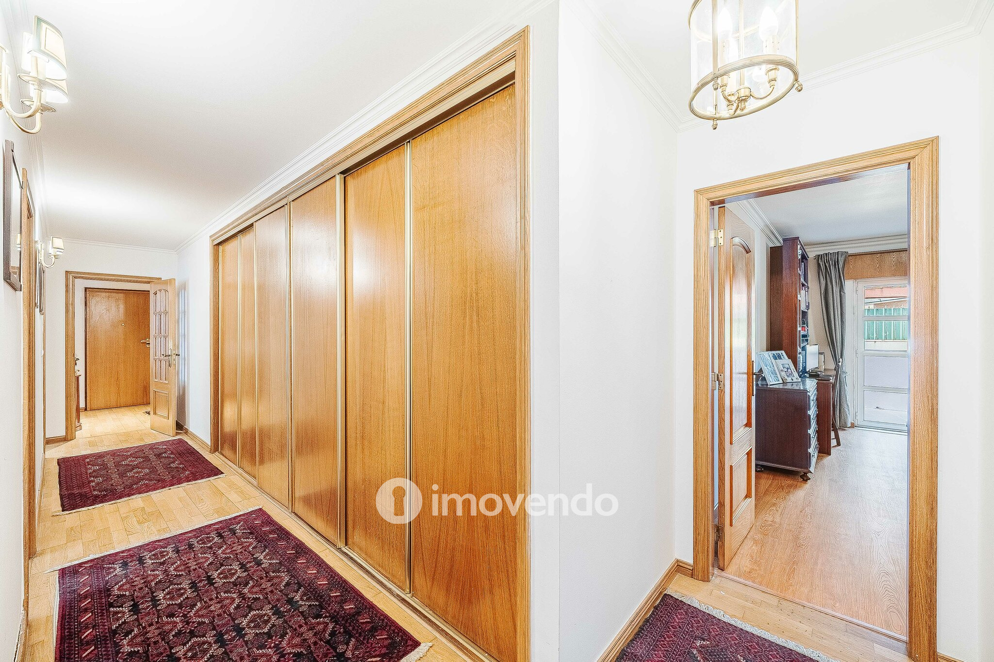 Apartamento T4 exclusivo, com estacionamento e terraço, em Belém
