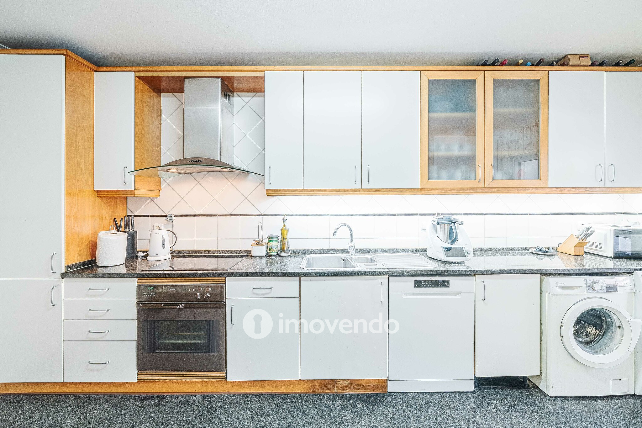 Apartamento T4 exclusivo, com estacionamento e terraço, em Belém