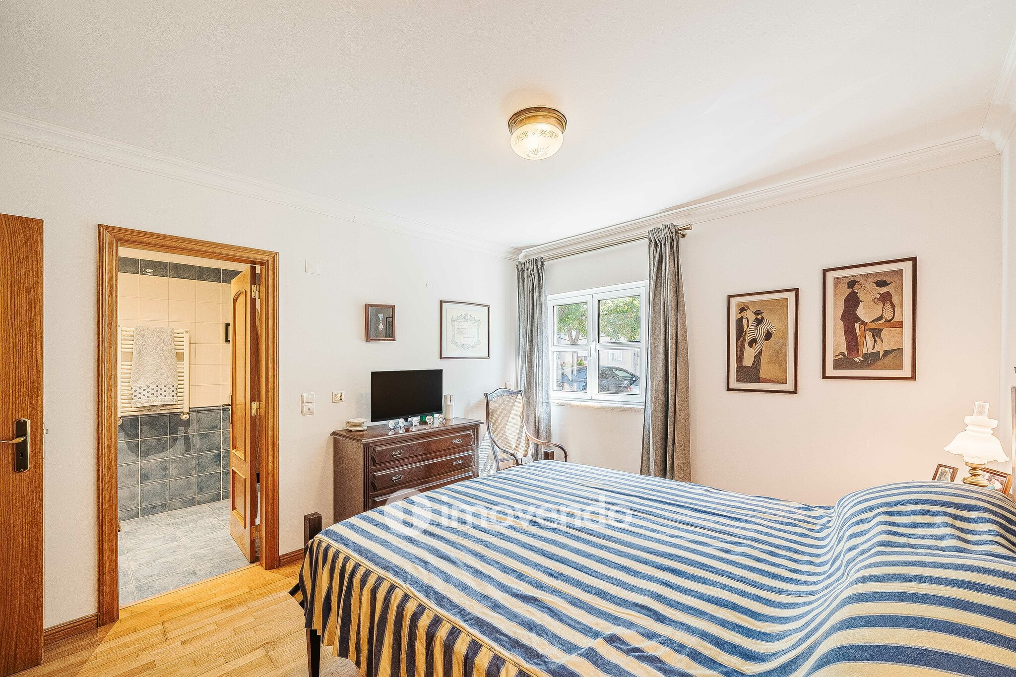 Apartamento T4 exclusivo, com estacionamento e terraço, em Belém