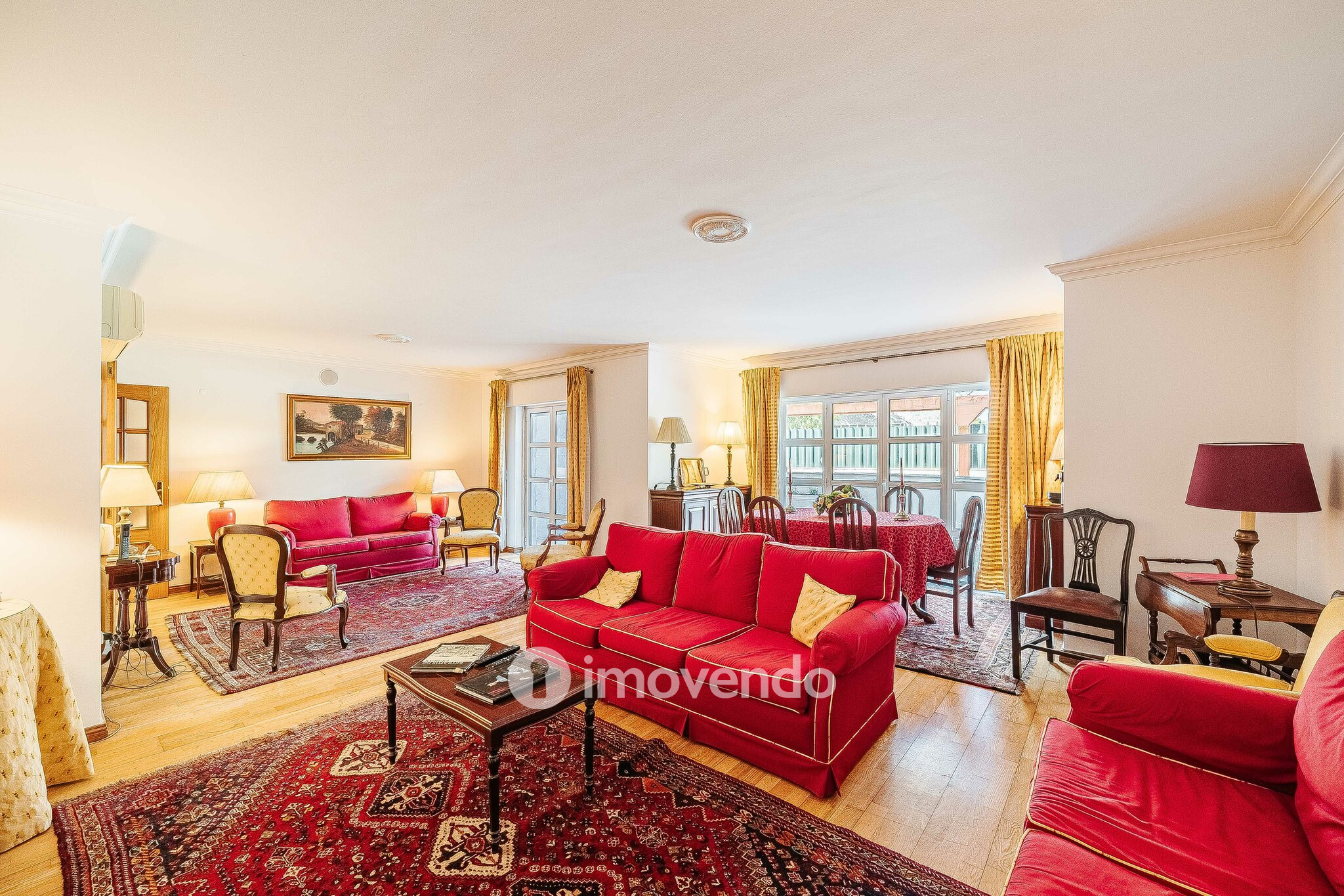 Apartamento T4 exclusivo, com estacionamento e terraço, em Belém