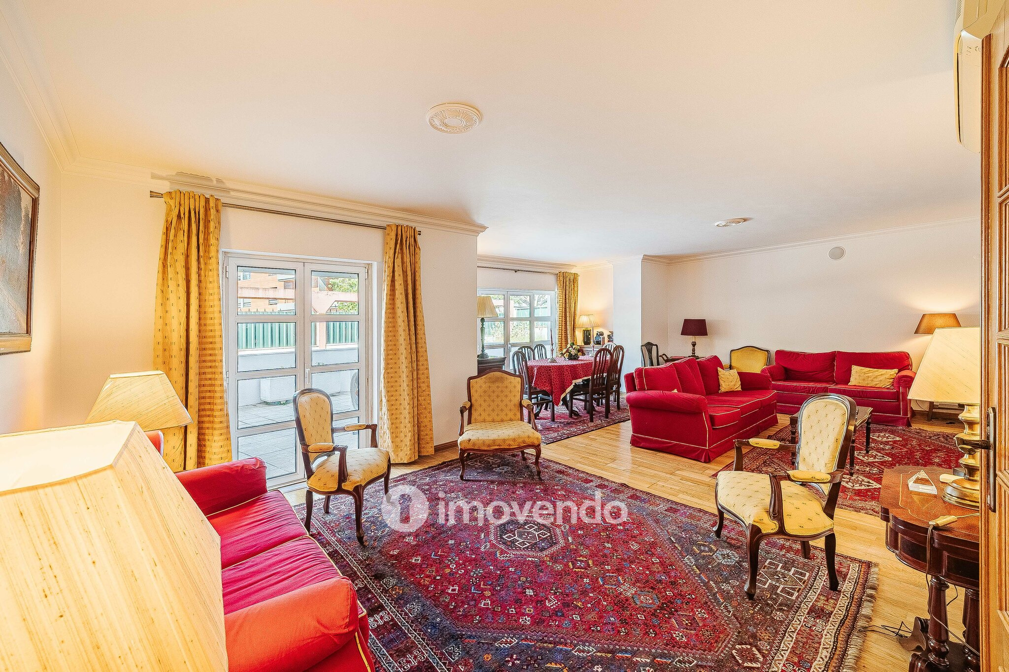 Apartamento T4 exclusivo, com estacionamento e terraço, em Belém
