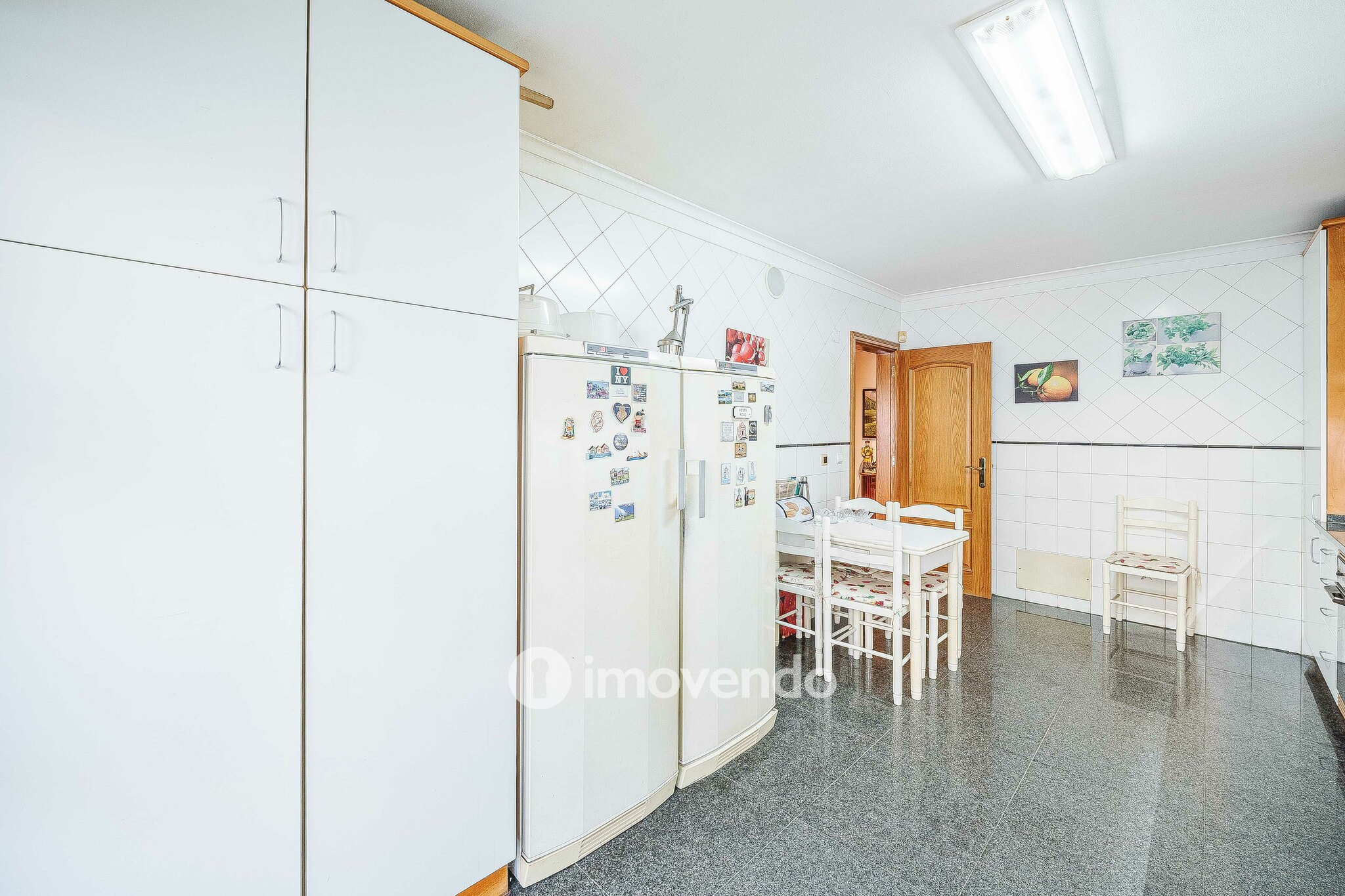 Apartamento T4 exclusivo, com estacionamento e terraço, em Belém