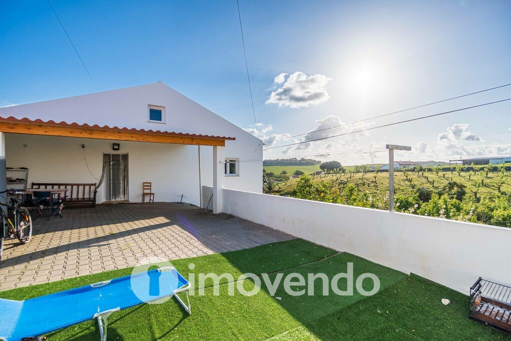 Moradia T2 em Cadaval, Lisboa com 584 m<sup>2</sup> por 260.000