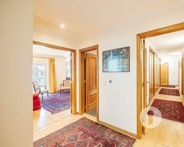 Four-bedroom apartment with terrace and parking in Belem - 2